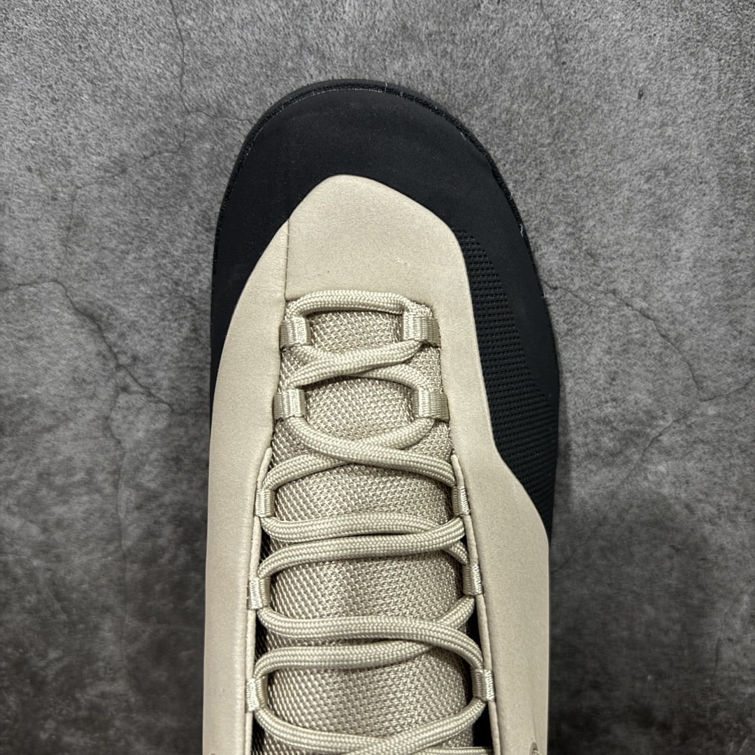 图片[5]-【正确版】Arcteryx始祖鸟 Konseal Shoe 舒适 防滑耐磨透气支撑抓地 登山鞋 正确原盒 全鞋采用头层麂皮 耐磨防滑黄金V底 莞产高品质 区别市场通货 代购指定版本 原数据开发 不掉标 正确高频字体 鸟爪细节完美 区别市场公版货 错误字体货 中底带钢印上脚舒适轻便无负重感 四季百搭 始祖鸟 KONSEAL 轻量户外鞋，这双鞋，不仅仅可以穿着逛街上班，更可以穿着徒步旅游甚至攀岩！说实话，没多少人真的会去攀岩，经我们试穿，这双鞋，日常穿也是非常舒服轻便！搭配日常的衣服完全不违和！结构中底TPU底盘，保护双脚。配置3D模具保护双脚+一体化系带系统，鞋面防撕裂网布、TPU保护膜和牛巴革合成面料，喜欢放心入！这种类型的鞋子咱们家超难得遇到一次，喜欢一定不要错过 尺码：39-45-选品中心