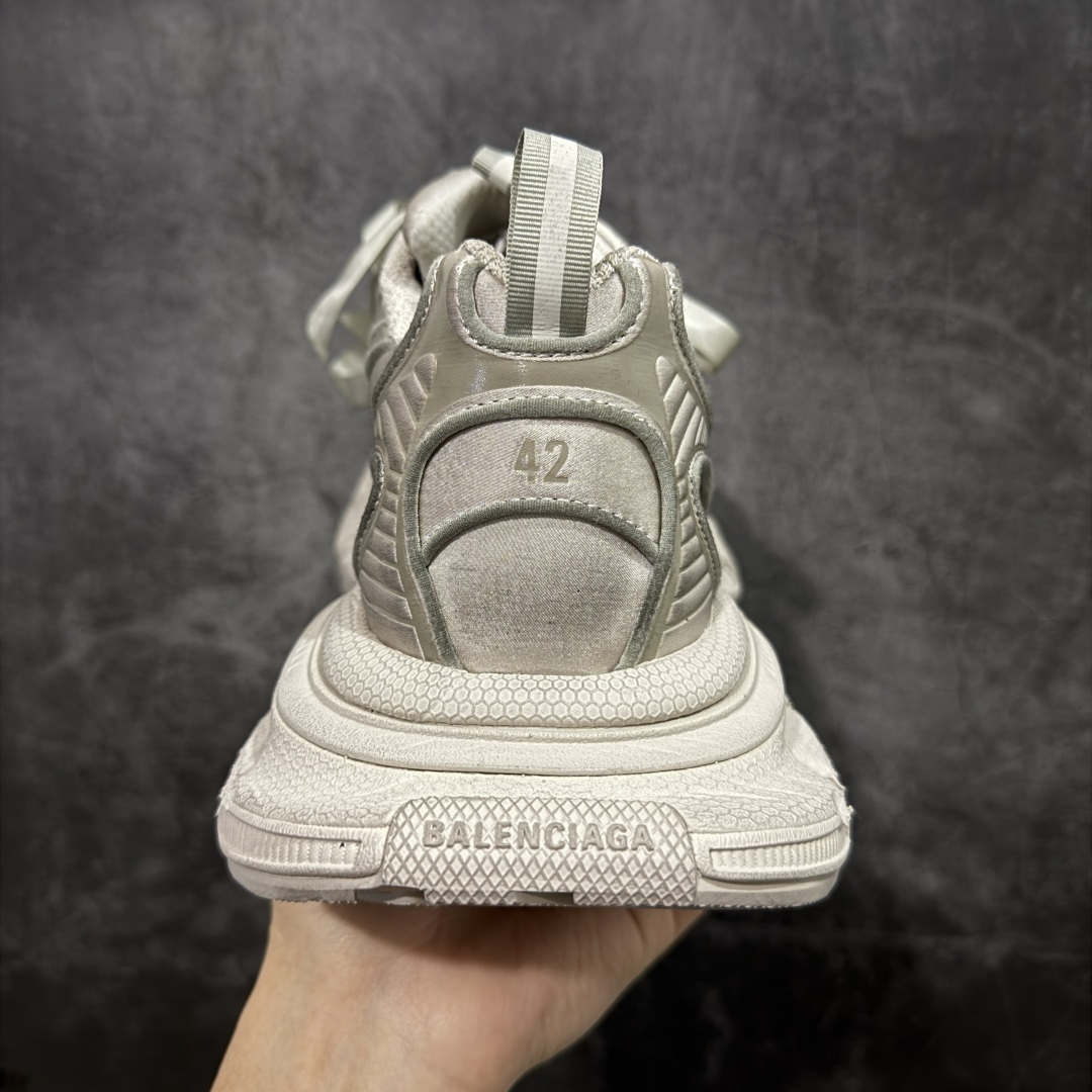 图片[4]-【XA版本】BALENCIAGA 3XL Sneakers 巴黎世家十代网布系带低帮走秀复古老爹鞋 全套原纸板楦头开发 最原汁原味的灵魂版型 全鞋荧光划线卡点 胶水把控整洁度追求极致完美 每一双都是工艺品 多重QC质检 超越公司货的品控标准 实实在在的免检产品 原盒原配 正确字体电绣 粗细、位置、大小正确 侧边TPU 透气孔匹配意产原版 正确分离大底 TPU软底 原版一致大底LOGO 立体感十足 原厂皮料水洗做旧 采购原厂网纱 不含皮革 网布材料和聚氨酯 磨损效果 鞋头边缘和后帮 Balenciaga 徽标 鞋面和后跟凸印尺码 鞋舌 3XL 橡胶品牌标识和反光细节 鞋帮拉袢和鞋舌拉祥 配反光细节 备用鞋带在鞋履前侧 可在穿着前取下 便于不同造型搭配 偏大一码 尺码：35-46-选品中心