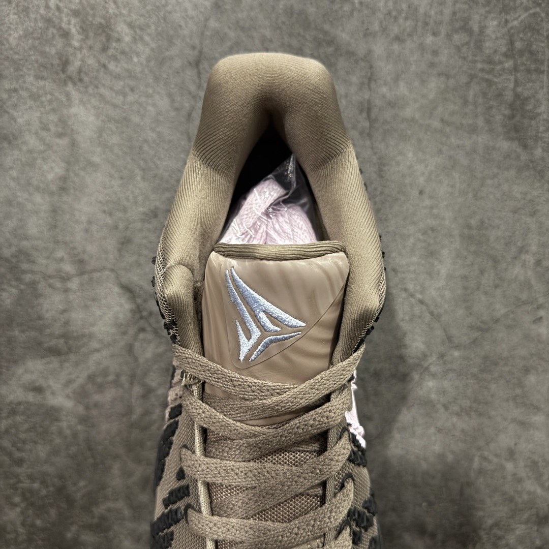 图片[8]-【纯原实战版】NK JA3 EP 莫兰特三代 实战低帮篮球鞋 HF2794-200 超高品质做工 细节到位 内置前后双气垫 材料足 不偷工减料 鞋头和鞋舌采用透气运动网布制成 采用更为挺拔的鞋口设计 为脚踝带来更佳的包裹与支撑感 侧面独特波纹纹理细节 打破了单调 赋予鞋子灵动与活力的视觉体验 中底部分巧妙借鉴了科比 5 的经典元素 尺码：39 40 40.5 41 42 42.5 43 44 45 46-选品中心