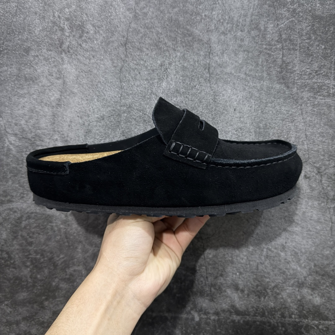 【莞产G版】乐福勃肯木鞋底 博肯Birkensto Naples Wraed系列 36-45 货号：1030813 包头乐福牛皮绒面革复古软木底休闲拖鞋 时下大火的老钱风，乐福式设计鞋头增加了优雅的气质！可为各式休闲或优雅造型增添休闲风范。卡其色磨砂牛皮革 实用的马克线阵车在鞋头的手工质感！ 尺码：36 37 38 39 40 41 42 43 44 45-选品中心