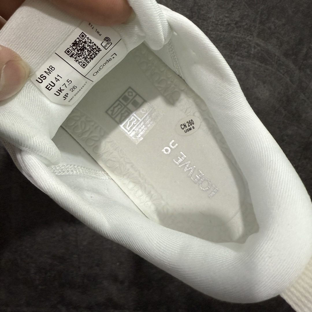 图片[6]-【莞产顶级】LOEWE罗意威 x ON昂跑 联名款 Cloudsolo系列 •原鞋一致橡胶底 原版高弹MD 加爆米花料 •正确后跟小蛮腰 •Logo立体有光泽度 •正确鞋头饱满立体 •鞋舌TPU立体高频 •正确鞋面网布多层厚实材料 •后跟织带高频立体 织带上浆加硬 •正确鞋带头滴胶柔软 •正确鞋垫前薄后厚有弹性（欧奈斯材料，非普通海玻璃） 尺码：36 36.5 37 37.5 38 38.5 39 40 40.5 41 42 42.5 43 44 44.5 45 46（真半码）-选品中心