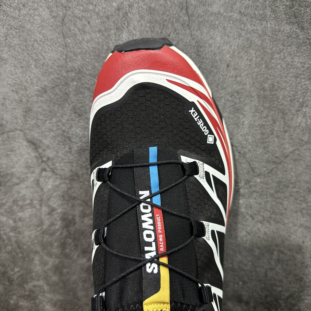 图片[5]-【纯原W1版本】 Salomon XT-6 Gore-Tex防水款 萨洛蒙复古潮流户外机能登山跑鞋 黑红色 479749 纯原外贸平台特供订单 耗时半年巨作 全套原纸板楦头开发 原厂特供网布配套加持 确保原汁原味 完美呈现版型 原档数据独家私模五层组合大底 原装Ortholite轻量化鞋垫 中底布带钢印编号 原厂TPU锁扣 进口港宝加持 后跟自然饱满 还原公司包裹性 鞋面以“锯齿”状的包裹系统呈现 在基色底之下加入了各种色点缀 将公司的最新技术和时尚前卫的造型融入耐用的长跑款式中 鞋面由 TPU 薄膜制成 并焊接在高耐磨网眼上 使其既时尚又坚固 由 ACS底盘支撑 可增强稳定性和支撑力 以及由橡胶凸耳 Contragrip外底覆盖的 EVA 缓冲中底 旨在应对崎岖的地形 鞋舌上的彩色Salomon 标签、Quicklace 系统以及鞋头、鞋舌和鞋跟上的附加品牌使细节更加完美 让穿着者可以轻松驾驭户外与通勤下的任何运动生活场景 无缝鞋身户外随意纵横 颜值与脚感兼备 出街通勤 绝对非常吸睛 你值得拥有 尺码：36 36.5 37.5 38 38.5 39 40 40.5 41 42 42.5 43 44 44.5 45-选品中心