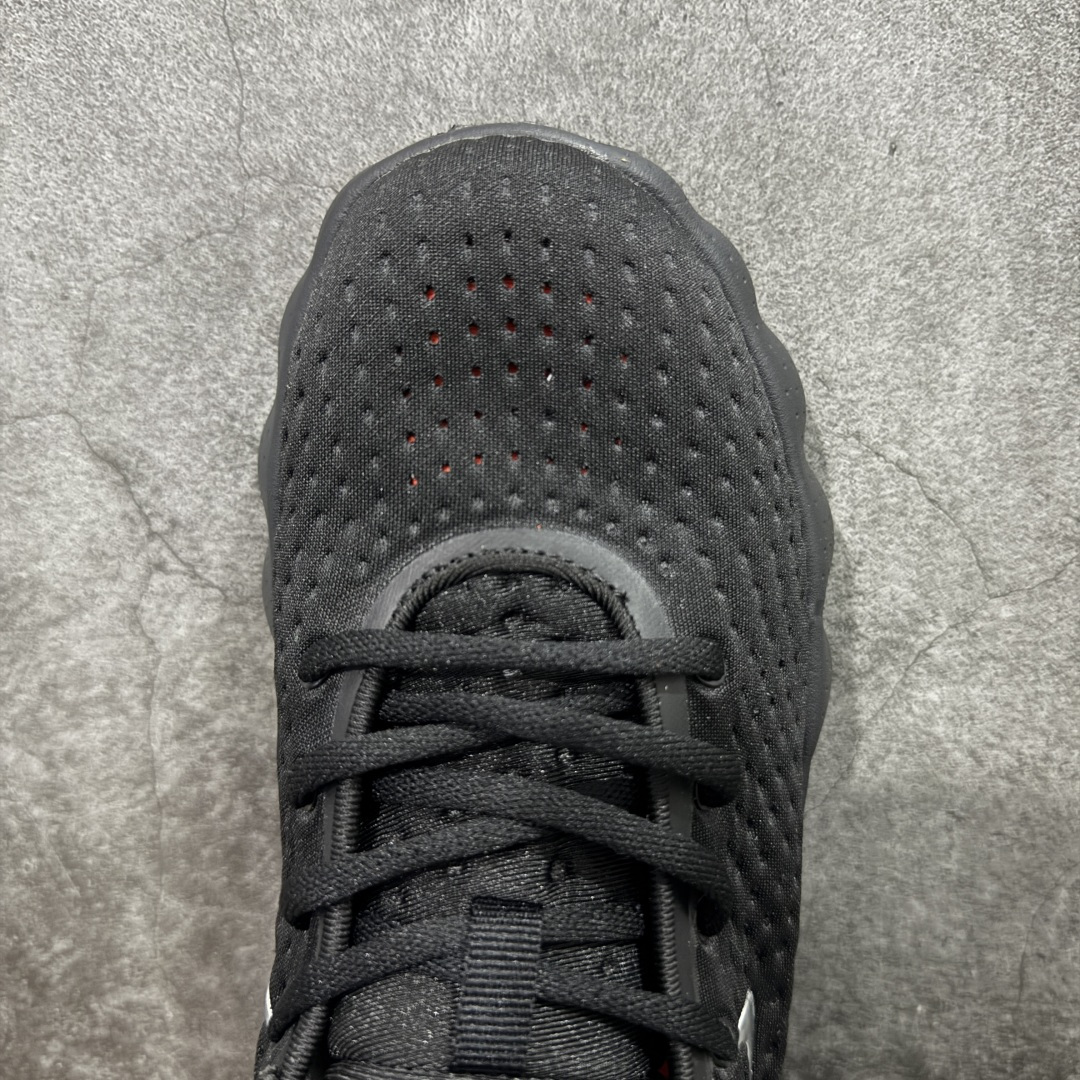 图片[5]-【先行版】NK Mind 002 黑科技足底按摩舒适贴合训练鞋 HQ4308-001 该系列首作 Mind 001 从神经科学中汲取灵感，打造出一款不仅外观独特，更能为穿着者带来别样感知体验的球鞋，此次新作将继续延续此核心方向。历时十年打磨的 Mind 系列，承载着 Nike 对未来鞋款的愿景呈现。系列中的每双鞋，外底均由 22 个独立泡沫结节构成，旨在模拟赤足般的体验。这些结节通过与足底感官感受器的相互作用，从而促进人体的自然步态。 尺码：36 36.5 37.5 38 38.5 39 40 40.5 41 42 42.5 43 44 44.5 45-选品中心