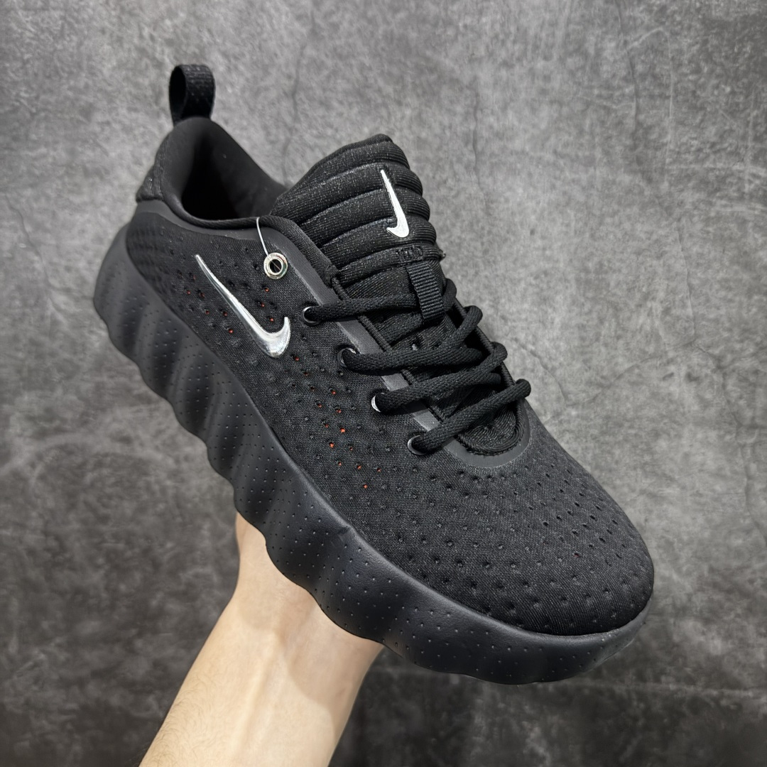 图片[3]-【先行版】NK Mind 002 黑科技足底按摩舒适贴合训练鞋 HQ4308-001 该系列首作 Mind 001 从神经科学中汲取灵感，打造出一款不仅外观独特，更能为穿着者带来别样感知体验的球鞋，此次新作将继续延续此核心方向。历时十年打磨的 Mind 系列，承载着 Nike 对未来鞋款的愿景呈现。系列中的每双鞋，外底均由 22 个独立泡沫结节构成，旨在模拟赤足般的体验。这些结节通过与足底感官感受器的相互作用，从而促进人体的自然步态。 尺码：36 36.5 37.5 38 38.5 39 40 40.5 41 42 42.5 43 44 44.5 45-选品中心