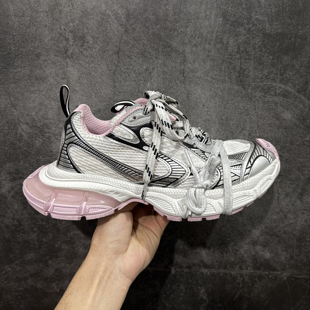 【XA版本】BALENCIAGA 3XL Sneakers 巴黎世家十代网布系带低帮走秀复古老爹鞋 全套原纸板楦头开发 最原汁原味的灵魂版型 全鞋荧光划线卡点 胶水把控整洁度追求极致完美 每一双都是工艺品 多重QC质检 超越公司货的品控标准 实实在在的免检产品 原盒原配 正确字体电绣 粗细、位置、大小正确 侧边TPU 透气孔匹配意产原版 正确分离大底 TPU软底 原版一致大底LOGO 立体感十足 原厂皮料水洗做旧 采购原厂网纱 不含皮革 网布材料和聚氨酯 磨损效果 鞋头边缘和后帮 Balenciaga 徽标 鞋面和后跟凸印尺码 鞋舌 3XL 橡胶品牌标识和反光细节 鞋帮拉袢和鞋舌拉祥 配反光细节 备用鞋带在鞋履前侧 可在穿着前取下 便于不同造型搭配 偏大一码 尺码：35-40-选品中心