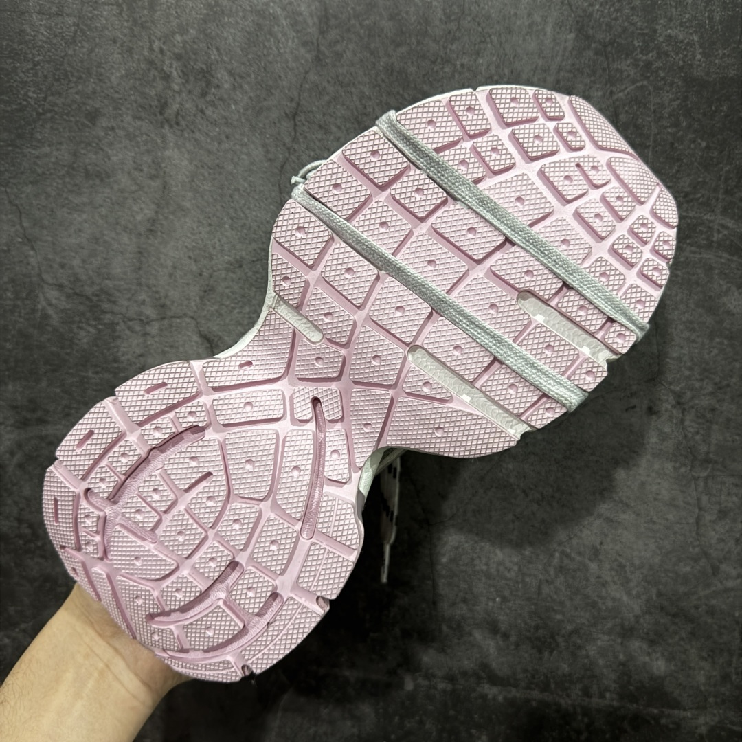 图片[9]-【XA版本】BALENCIAGA 3XL Sneakers 巴黎世家十代网布系带低帮走秀复古老爹鞋 全套原纸板楦头开发 最原汁原味的灵魂版型 全鞋荧光划线卡点 胶水把控整洁度追求极致完美 每一双都是工艺品 多重QC质检 超越公司货的品控标准 实实在在的免检产品 原盒原配 正确字体电绣 粗细、位置、大小正确 侧边TPU 透气孔匹配意产原版 正确分离大底 TPU软底 原版一致大底LOGO 立体感十足 原厂皮料水洗做旧 采购原厂网纱 不含皮革 网布材料和聚氨酯 磨损效果 鞋头边缘和后帮 Balenciaga 徽标 鞋面和后跟凸印尺码 鞋舌 3XL 橡胶品牌标识和反光细节 鞋帮拉袢和鞋舌拉祥 配反光细节 备用鞋带在鞋履前侧 可在穿着前取下 便于不同造型搭配 偏大一码 尺码：35-40-选品中心