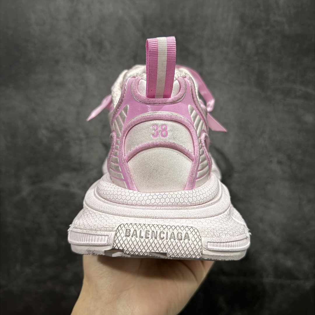 图片[4]-【XA版本】BALENCIAGA 3XL Sneakers 巴黎世家十代网布系带低帮走秀复古老爹鞋 全套原纸板楦头开发 最原汁原味的灵魂版型 全鞋荧光划线卡点 胶水把控整洁度追求极致完美 每一双都是工艺品 多重QC质检 超越公司货的品控标准 实实在在的免检产品 原盒原配 正确字体电绣 粗细、位置、大小正确 侧边TPU 透气孔匹配意产原版 正确分离大底 TPU软底 原版一致大底LOGO 立体感十足 原厂皮料水洗做旧 采购原厂网纱 不含皮革 网布材料和聚氨酯 磨损效果 鞋头边缘和后帮 Balenciaga 徽标 鞋面和后跟凸印尺码 鞋舌 3XL 橡胶品牌标识和反光细节 鞋帮拉袢和鞋舌拉祥 配反光细节 备用鞋带在鞋履前侧 可在穿着前取下 便于不同造型搭配 偏大一码 尺码：35-40-选品中心