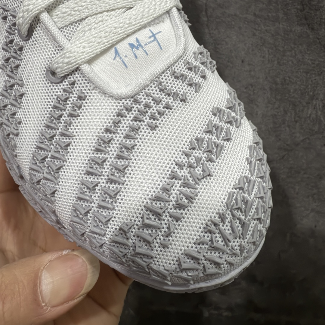 图片[4]-【Top纯原】NK Ja 3 Scratch EP 莫兰特三代柔软舒适防滑耐磨透气支撑轻便低帮篮球鞋 HF2794-100 全新版本重磅登场 历时半年全力打造 实战脚感完美 T1品质 完美版型细节做工 【顶配缓震】独家革新搭载 前掌5mm TURBO气垫 兼具贴地与缓震！（正品仅长方形小气垫）➕后掌大马蹄14mm厚 气垫 提高后掌缓震极限 （正品后掌无气垫） 【顶级抗扭】 搭载硬度65HC 发泡中底框架 ➕高强度中足抗扭片 革新升级 赛事级抗扭水平！独此一家 【顶级支撑】鞋身侧向包裹 双层补强层 200斤以上选手 也可驾驭（正品仅一层）对比市场货品偷工减料 不可同日而语！ 气垫气压上脚即可感受！鞋底止滑配方 无需磨合 原地起飞🛫 尺码：40-47.5-选品中心