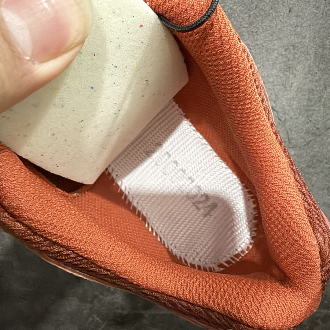 图片[8]-【W1纯原版】SALOMON XA Pro 3D 马年限定定制款 棕红色 萨洛蒙潮流越野机能户外功能鞋 479684 纯原外贸平台特供订单 耗时半年巨作 全套原纸板楦头开发 原厂特供网布配套加持 确保原汁原味 完美呈现版型 原档数据独家私模五层组合大底 男女鞋同步官方开发 原装Ortholite轻量化鞋垫 中底布带钢印编号 原厂TPU锁扣 进口港宝加持 后跟自然饱满 还原公司包裹性 鞋面采用SENSIFT贴合技术 全方位贴合包裹脚型 鞋跟部鞋底牵引设计 提供强大的抓地性能 更适应野外崎岖不平的道路 其3D ADVANCED CHASSIS底盘 材料轻量大化 钉齿设计更具稳定性 防护性 鞋底易磨损区运用CONTAGRIP高耐磨材料 应对城市硬质路面长距离跑考验 尺码：36 36.5 37.5 38 38.5 39 40 40.5 41 42 42.5 43 44 44.5 45-选品中心