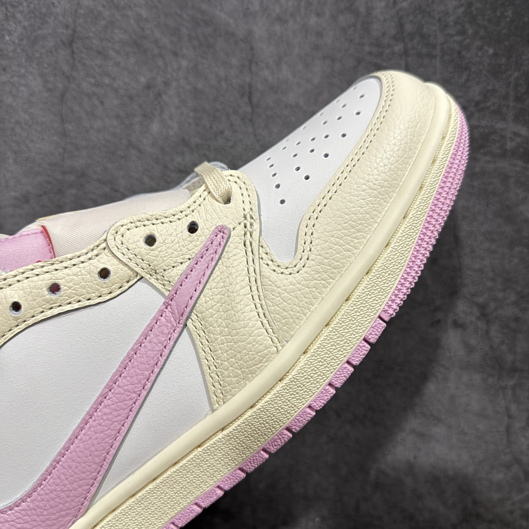 图片[6]-【PK纯原版本】Travis Scott x Air Jordan AJ1 Low OG SP TS联名 白粉倒钩低帮 IQ7604-100 知名大厂出品 纯原第一梯队版本 产品品控稳定性领先行业 各方面均可对飙市面通货版 SZ原厂全套原楦原纸板冲刀磨具开发 原厂皮料加持 原厂港宝加持定型后跟R度完美 同源原厂电绣 鬼脸飞翼针数密度立体效果一致 百分百一致原鞋 原厂拉帮工艺 针距密度一致 后跟弧度收口自然不对折 极致一眼正品既视感 进口玻璃冲刀皮料裁剪零毛边 全鞋电脑针车工艺 品控清洁度最高QC检验标准 免检产品 原厂订购鞋盒、鞋标、防尘纸、鞋撑、鞋带 追求极致的原厂味道 尺码：36-47.5-选品中心