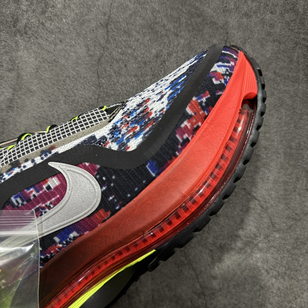 图片[6]-【S版纯原】Nike Pegasus Premium Airscape 舒适百搭减震防滑耐磨透气 低帮跑步鞋 IM6778-902    低帮跑步鞋，简约又不失活力，上脚超吸睛。  它不仅颜值高，性能更是一绝！  全掌气垫科技，减震防滑超耐磨，每一步都能感受到强劲回弹，给双脚舒适支撑。  透气鞋面，跑步时双脚也能自由呼吸。    #独家原包 原底原料 开模打造  #原厂鞋标 高精密准度  #原楦原纸板开发 匹配原版98%以上  #后跟弧度 正确呈现  #原厂皮料 质感无敌  #皮料切割干净 无任何毛边 清洁度细节完美    尺码：35.5-46-选品中心