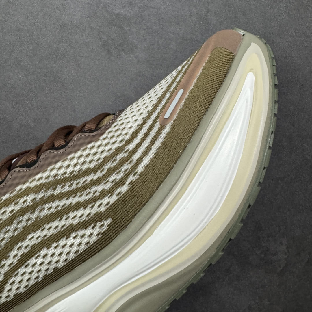 图片[5]-【公司级】Nike Air Zoom Vomero Plus 耐克网面厚底气垫跑鞋 IO4482-001  尺码：35.5 36 36.5 37.5 38 38.5 39 40 40.5 41 42 42.5 43 44 44.5 45 46-选品中心