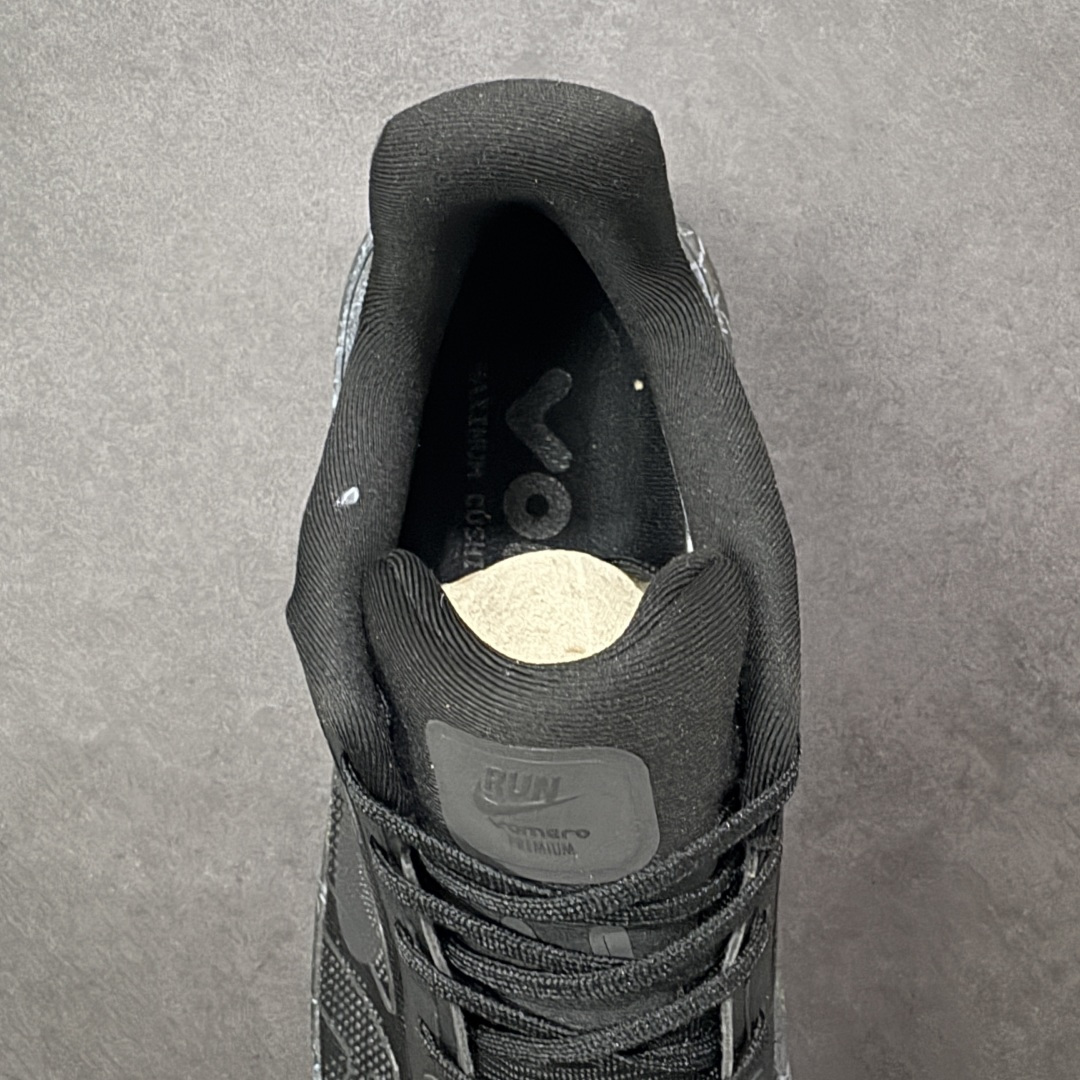 图片[7]-【公司级】Nike VOMERO PREMIUM 耐克 舒适减震防滑 低帮跑步鞋 全掌ReactX泡绵中底 前掌和后跟还配备了Air Zoom气垫单元 据说跑起来更快更舒适哦 这次最大的升级点 首次引入了ReactX泡绵 货号：IO7325-001 尺码：36 36.5 37.5 38 38.5 39 40 40.5 41 42 42.5 43 44 45-选品中心