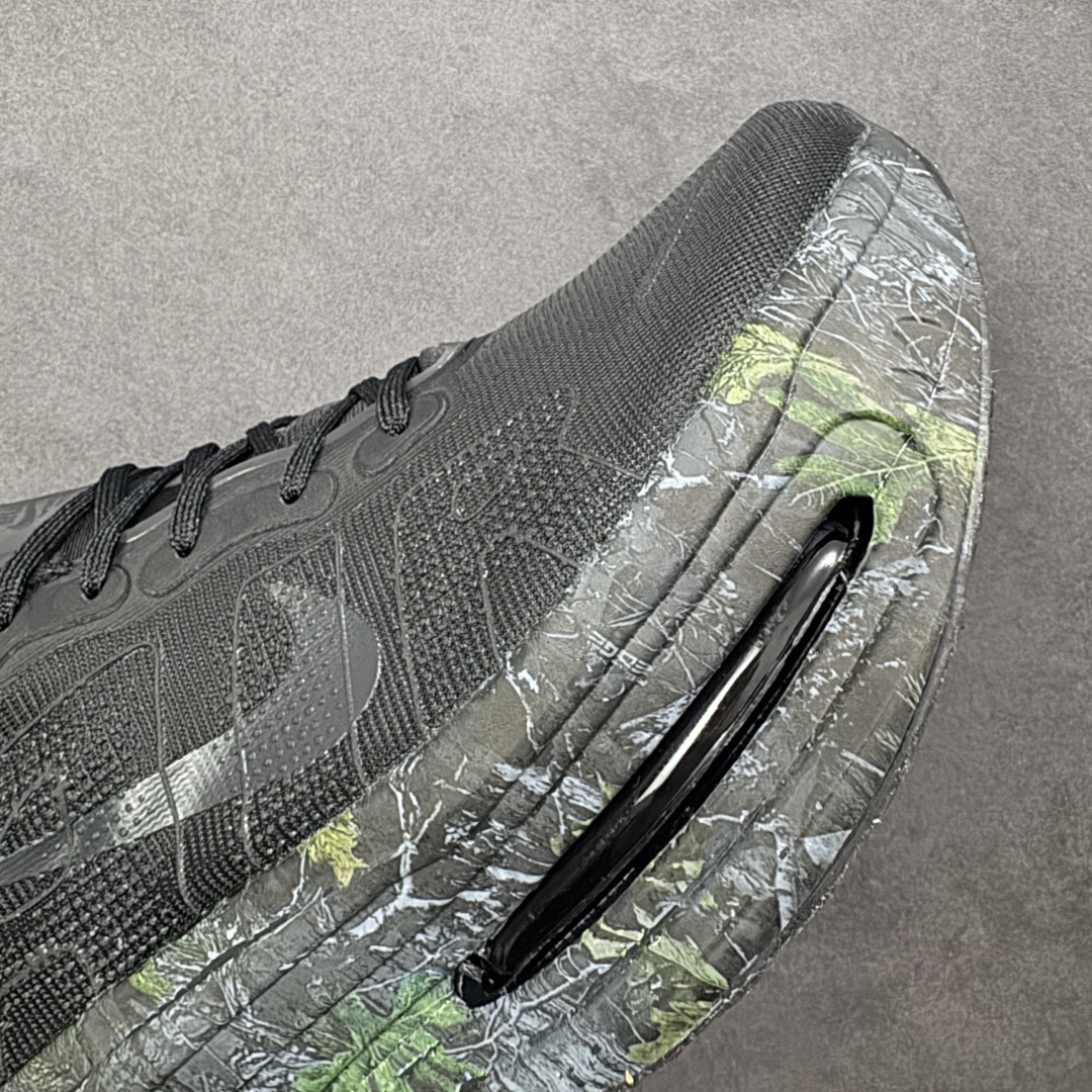 图片[5]-【公司级】Nike VOMERO PREMIUM 耐克 舒适减震防滑 低帮跑步鞋 全掌ReactX泡绵中底 前掌和后跟还配备了Air Zoom气垫单元 据说跑起来更快更舒适哦 这次最大的升级点 首次引入了ReactX泡绵 货号：IO7325-001 尺码：36 36.5 37.5 38 38.5 39 40 40.5 41 42 42.5 43 44 45-选品中心