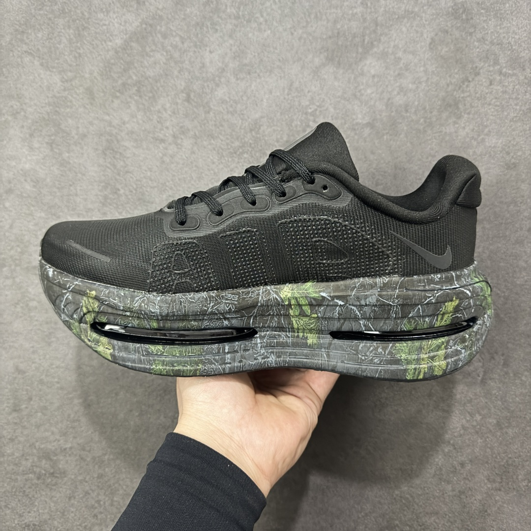 图片[2]-【公司级】Nike VOMERO PREMIUM 耐克 舒适减震防滑 低帮跑步鞋 全掌ReactX泡绵中底 前掌和后跟还配备了Air Zoom气垫单元 据说跑起来更快更舒适哦 这次最大的升级点 首次引入了ReactX泡绵 货号：IO7325-001 尺码：36 36.5 37.5 38 38.5 39 40 40.5 41 42 42.5 43 44 45-选品中心