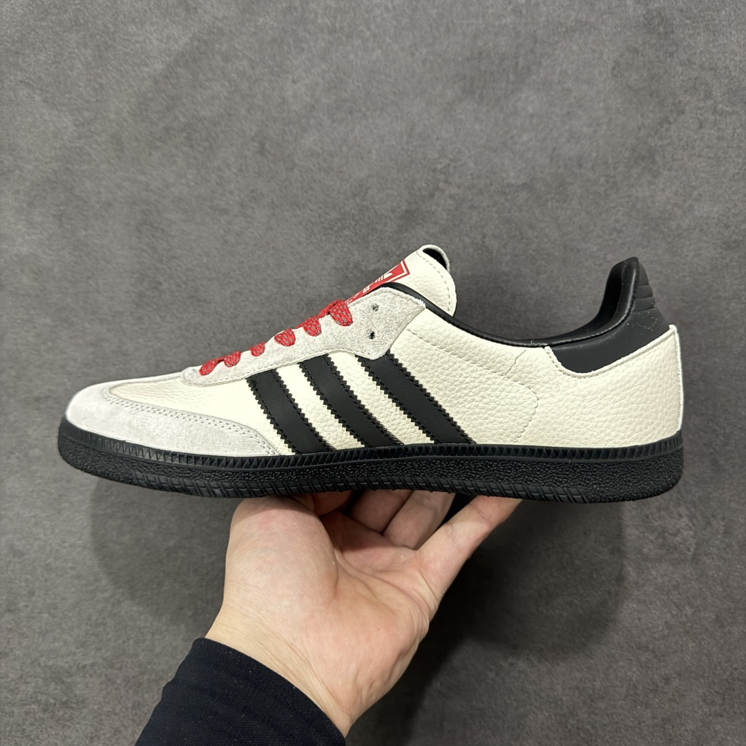 图片[2]-【定制版】Adidas Originals“马年联名限定 黑贝壳头，米白基底搭配红黑撞色条纹，头层皮革鞋面提升高级感，红鞋带 + 黄鞋口强化视觉层次，同色系车线精致细腻，每一处细节都在诉说复古潮味。 货号-：ZH2593 尺码：36 36.5 37.5 38 38.5 39 40 40.5 41 42 42.5 43 44 44.5 45-选品中心