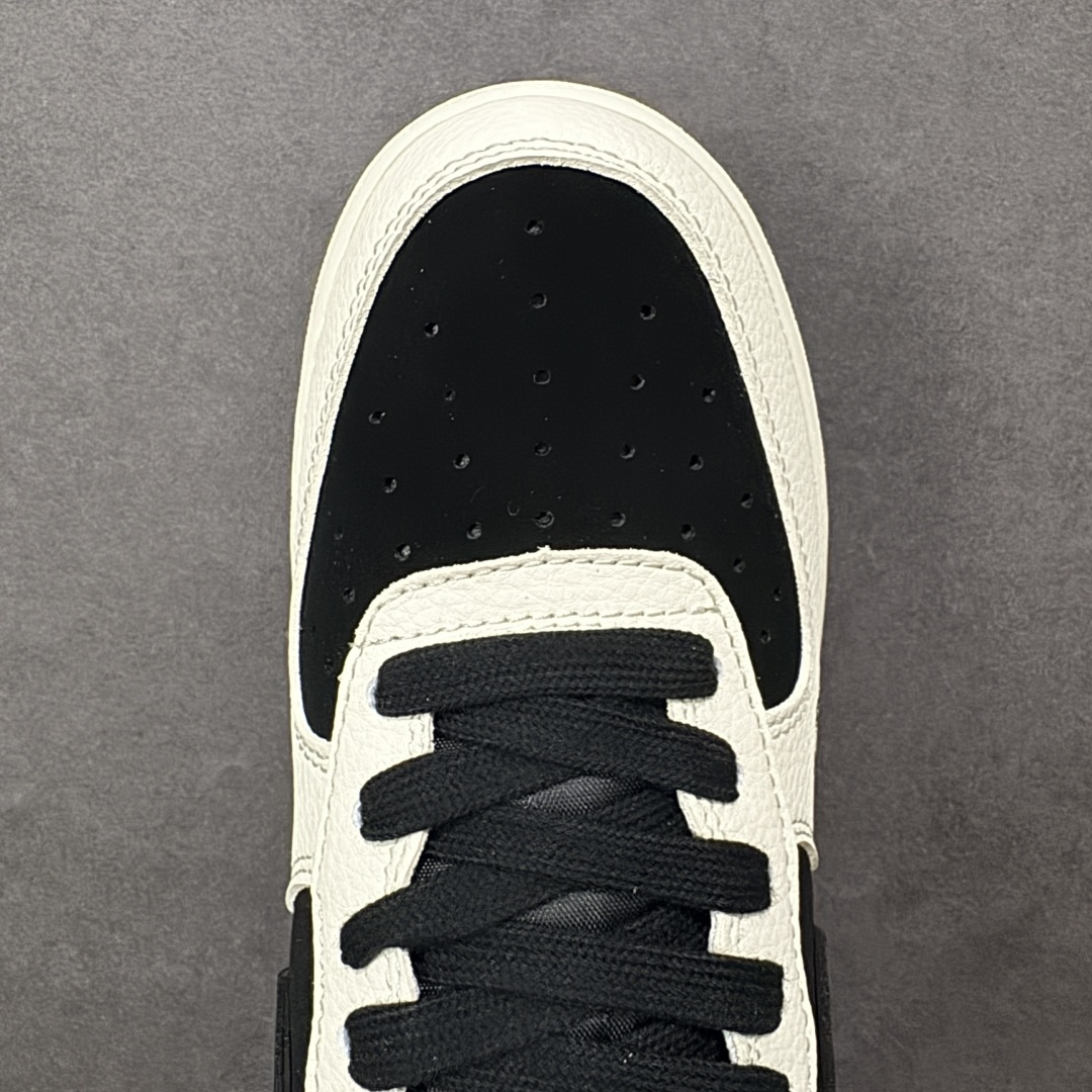 图片[7]-鬼脸街头潮流！Nike Air Force 1 Low 空军一号 爆款高端定制 黑白撞色，是少年感也是松弛感。熊猫配色+笑脸涂鸦，经典永不过时，日常出街回头率直接拉满！鞋身采用纹理皮革拼接材质，鞋头和鞋身侧面点缀笑脸涂鸦图案，后跟印有“NIKE”字样，兼具经典版型与潮流个性。 定制鞋盒 大厂纯原品质出货 超高清洁度 皮料切割干净无任何毛边 细节完美 货号：BK1916-005 尺码：36 36.5 37.5 38 38.5 39 40 40.5 41 42 42.5 43 44 44.5 45-选品中心