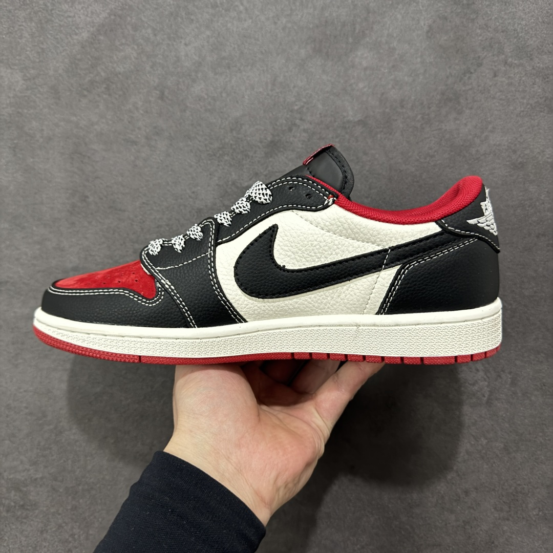 图片[2]-【定制版】2026新款定制限量发售高端定制 倒钩三方联名 Travis Scott x Fragment Design x Jordan Air Jordan 1 Low OG SP “马年限定联名——黑红斑马”- 经典黑红撞色+斑马纹爆裂纹，自带狂野街头基因，回头率200%。鞋身暗藏奔马刺绣，呼应2026马年主题，专属仪式感拉满 #定制鞋盒 大厂纯原品质出货 超高清洁度 皮料切割干净无任何毛边 细节完美 货号：DZ2688-109 尺码：36 36.5 37.5 38 38.5 39 40 40.5 41 42 42.5 43 44 44.5 45-选品中心