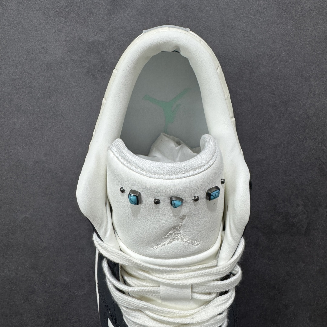 图片[7]-【H11版本】耐克Nike Air Jordan 1 AJ1经典复古经典低帮百搭文化篮球鞋 IO2242-101 公司级真标半码制#原档案原数据开发版型#采用荔枝纹头层皮革鞋面材质#原厂立体填充鞋舌海绵#中底注胶孔及缜密中底拉帮工艺#原数据开发模具大底 尺码：35.5 36 36.5 37.5 38 38.5 39 40 40.5 41 42 42.5 43 44 44.5 45 46 47.5 编码：H11B250260-选品中心