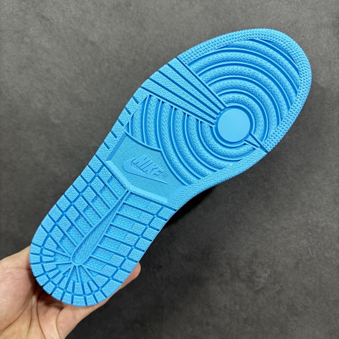 图片[9]-【H11版本】耐克Nike Air Jordan 1 AJ1经典复古经典低帮百搭文化篮球鞋 CK3022-004 公司级真标半码制#原档案原数据开发版型#采用荔枝纹头层皮革鞋面材质#原厂立体填充鞋舌海绵#中底注胶孔及缜密中底拉帮工艺#原数据开发模具大底 尺码：35.5 36 36.5 37.5 38 38.5 39 40 40.5 41 42 42.5 43 44 44.5 45 46 47.5 编码：H11B250260-莆田鞋
