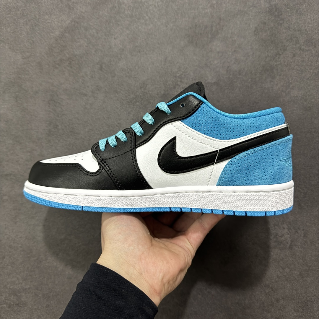 图片[2]-【H11版本】耐克Nike Air Jordan 1 AJ1经典复古经典低帮百搭文化篮球鞋 CK3022-004 公司级真标半码制#原档案原数据开发版型#采用荔枝纹头层皮革鞋面材质#原厂立体填充鞋舌海绵#中底注胶孔及缜密中底拉帮工艺#原数据开发模具大底 尺码：35.5 36 36.5 37.5 38 38.5 39 40 40.5 41 42 42.5 43 44 44.5 45 46 47.5 编码：H11B250260-莆田鞋