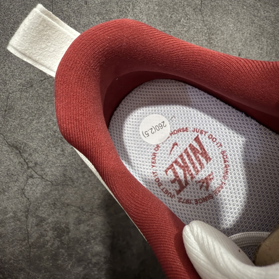 图片[8]-【XE纯原版】Nike Air Zoom Vomero 18 全新科技运动跑鞋IQ1131-120    目前市场最强品质 原版购入开发 鞋面采用硅胶发泡立体印刷 分体式组合大底 上层超临界ZOOM X泡棉 下层一次ReactX泡棉 区别市场一体底 超高质检清洁度 一切材质配件均与原版一致 原楦原纸板开发 匹配原版98%以上 完美弧度版型 原厂鞋标 立体反光鞋盒标 鞋盒防撞海绵 高端玩家必推版本 高价零售必推版本 欢迎对比市面任意版本‼️ 这双鞋简直是时尚与科技的完美融合。 经典黑色鞋面，质感爆棚，搭配超亮眼的银色大勾子，瞬间成为街头焦点。不仅颜值在线，缓震性能更是一绝 不管是日常出街还是慢跑锻炼，都能给双脚极致舒适体验。  码数超全，36-46码任你选！别犹豫啦，穿上它，轻松走出潮流范，开启你的时尚运动新旅程！ 码段：36-46-选品中心