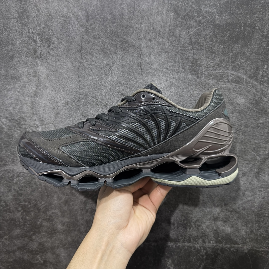 图片[2]-【纯原版】Mizuno 美津侬 WAVE PROPHECY 14S 复古时尚休闲舒适运动跑步鞋 美津浓WAVE机械缓震 可以说是机械缓震跑鞋科技的翘楚有着非凡的适应性，有着充分而持久的缓震能力和轻量化设计，是一双可以陪伴我们日常训练甚至是半马比赛的跑鞋，无论是“跑步初哥”还是“精英老鸟”，只要不是比较夸张的大体重人群，都可以穿着WAVE RIDER 来跑步。如果你不知道跑步穿什么鞋，不知道给别人推荐什么鞋，那么选“美津浓 ” 尺码：36-45-选品中心