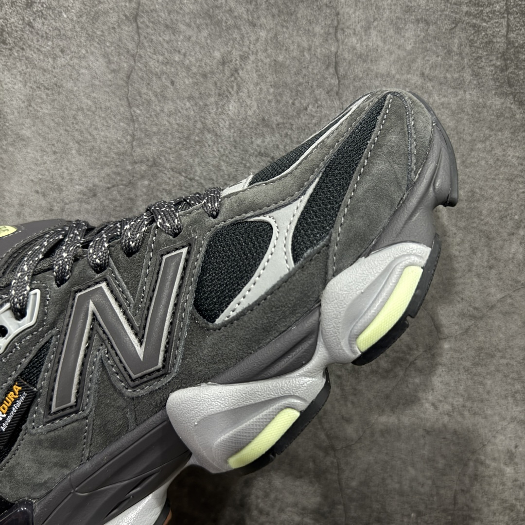 图片[6]-【纯原版】 New Balance NB9060 联名款 复古休闲运动慢跑鞋 U90602P8 全套原楦原纸板原厂数据开发 进口三明治网面 原装进口翻毛皮料正确绒感卡色 正确中底拉帮中底网布细节 原厂标裁 带紫光防伪 定制后跟透明水晶模块 冲裁组合 大底贴合程度胶水上色把控完美 整洁度挑战全网艺术家 多道序QC把关品质完善 匠心打造 耗时两个月开发完成 工艺极其复杂难度可想而知 新开独立私模大底 全网唯一正确六层组合大底 高端零售专供产物 尺码：36 37 37.5 38 38.5 39 40 40.5 41 42 42.5 43 44 45 46.5-选品中心