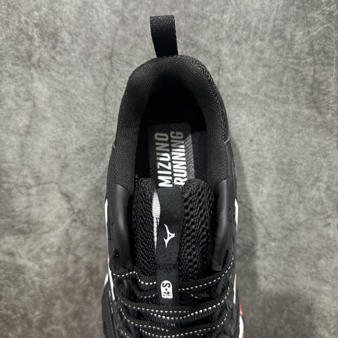 图片[6]-【纯原版】Mizuno 美津侬 WAVE PROPHECY 14S 复古时尚休闲舒适运动跑步鞋 美津浓WAVE机械缓震 可以说是机械缓震跑鞋科技的翘楚有着非凡的适应性，有着充分而持久的缓震能力和轻量化设计，是一双可以陪伴我们日常训练甚至是半马比赛的跑鞋，无论是“跑步初哥”还是“精英老鸟”，只要不是比较夸张的大体重人群，都可以穿着WAVE RIDER 来跑步。如果你不知道跑步穿什么鞋，不知道给别人推荐什么鞋，那么选“美津浓 ” 尺码：36-45-选品中心