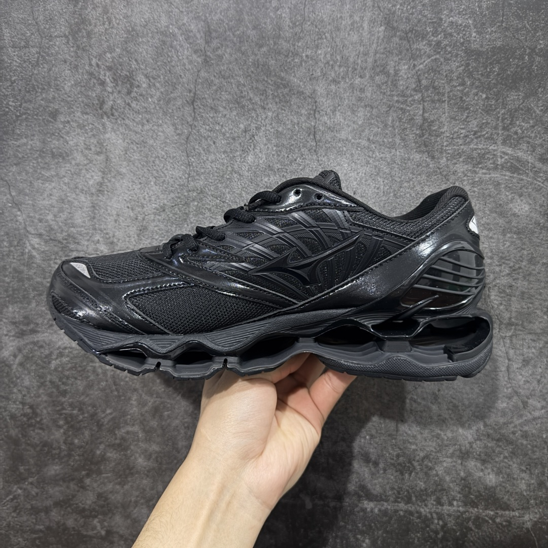 图片[2]-【纯原版】Mizuno 美津侬 WAVE PROPHECY 14S 复古时尚休闲舒适运动跑步鞋 美津浓WAVE机械缓震 可以说是机械缓震跑鞋科技的翘楚有着非凡的适应性，有着充分而持久的缓震能力和轻量化设计，是一双可以陪伴我们日常训练甚至是半马比赛的跑鞋，无论是“跑步初哥”还是“精英老鸟”，只要不是比较夸张的大体重人群，都可以穿着WAVE RIDER 来跑步。如果你不知道跑步穿什么鞋，不知道给别人推荐什么鞋，那么选“美津浓 ” 尺码：36-45-选品中心