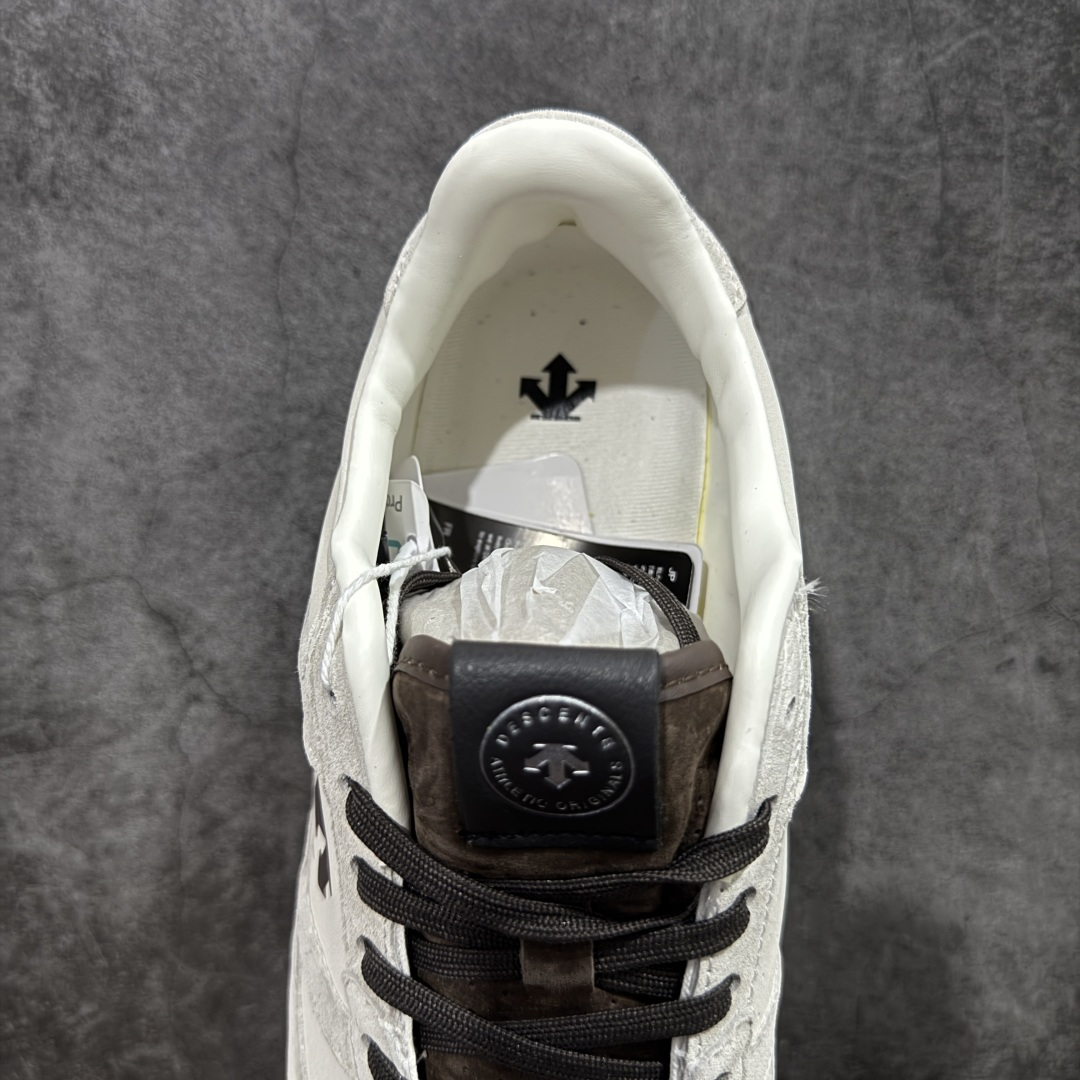 图片[8]-【纯原版】迪桑特DESCENTE Chron TRAINER 运动简约 低帮 生活休闲鞋 市面最优品质 区别市场版本 DESCENTE（迪桑特）创立于1935年，品牌名取自法语词汇，意为“滑降”。品牌箭头标识代表滑雪的三种技术“高速直线滑行”、“穿越”和“侧滑”，也寓意品牌在打造高端专业运动产品中不断追求完美的创新精神，致力于成为中国高端专业滑雪、综训、女子、铁人三项、高尔夫的第一品牌。 尺码：36 36.5 37 38 38.5 39 40 40.5 41 42 42.5 43 44 44.5 45-选品中心