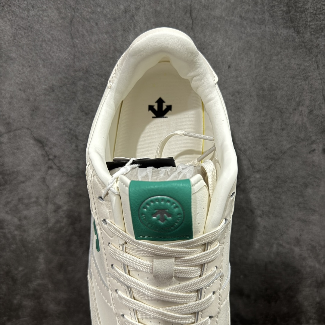 图片[8]-【纯原版】迪桑特DESCENTE Chron TRAINER 运动简约 低帮 生活休闲鞋 市面最优品质 区别市场版本 DESCENTE（迪桑特）创立于1935年，品牌名取自法语词汇，意为“滑降”。品牌箭头标识代表滑雪的三种技术“高速直线滑行”、“穿越”和“侧滑”，也寓意品牌在打造高端专业运动产品中不断追求完美的创新精神，致力于成为中国高端专业滑雪、综训、女子、铁人三项、高尔夫的第一品牌。 尺码：36 36.5 37 38 38.5 39 40 40.5 41 42 42.5 43 44 44.5 45-选品中心