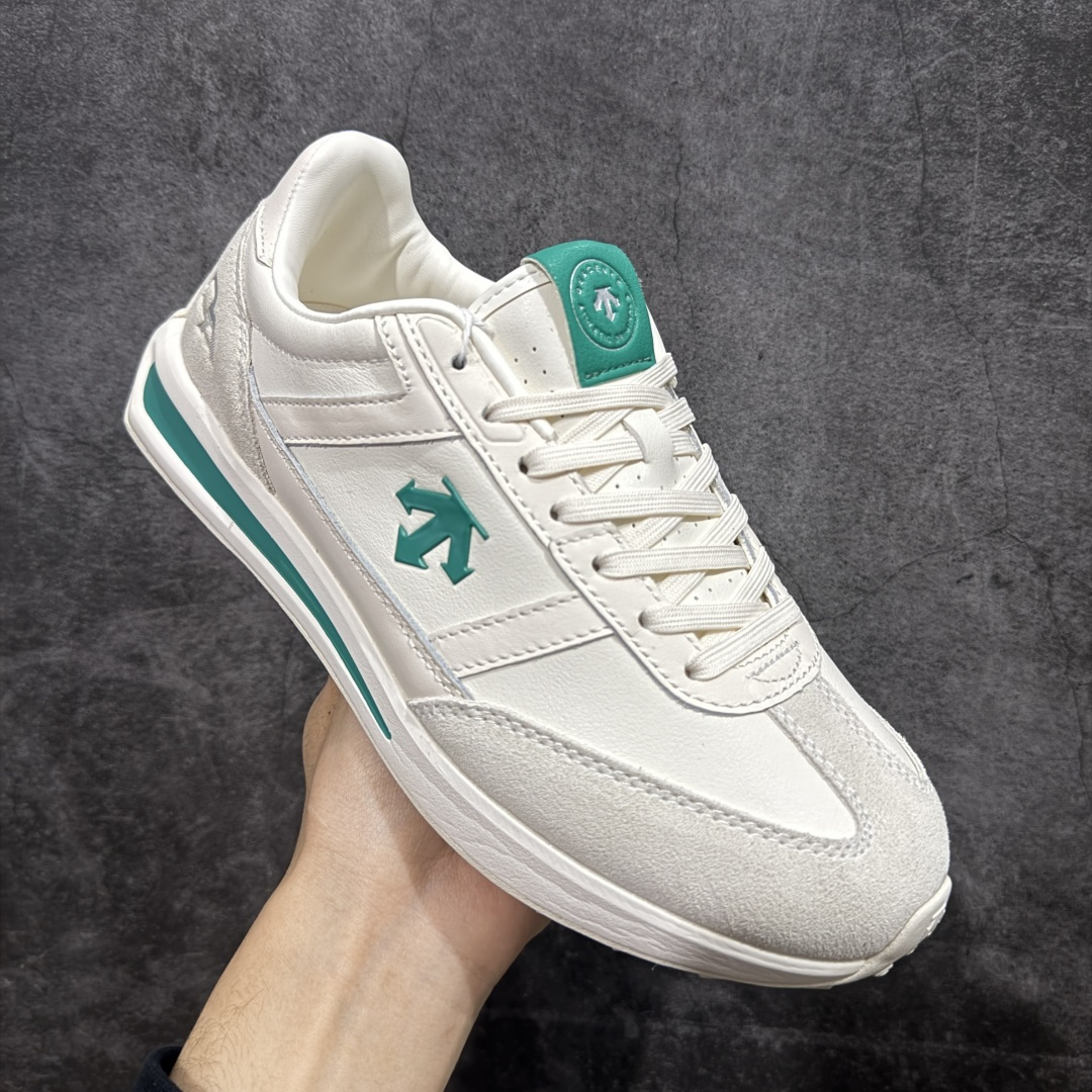 图片[3]-【纯原版】迪桑特DESCENTE Chron TRAINER 运动简约 低帮 生活休闲鞋 市面最优品质 区别市场版本 DESCENTE（迪桑特）创立于1935年，品牌名取自法语词汇，意为“滑降”。品牌箭头标识代表滑雪的三种技术“高速直线滑行”、“穿越”和“侧滑”，也寓意品牌在打造高端专业运动产品中不断追求完美的创新精神，致力于成为中国高端专业滑雪、综训、女子、铁人三项、高尔夫的第一品牌。 尺码：36 36.5 37 38 38.5 39 40 40.5 41 42 42.5 43 44 44.5 45-选品中心