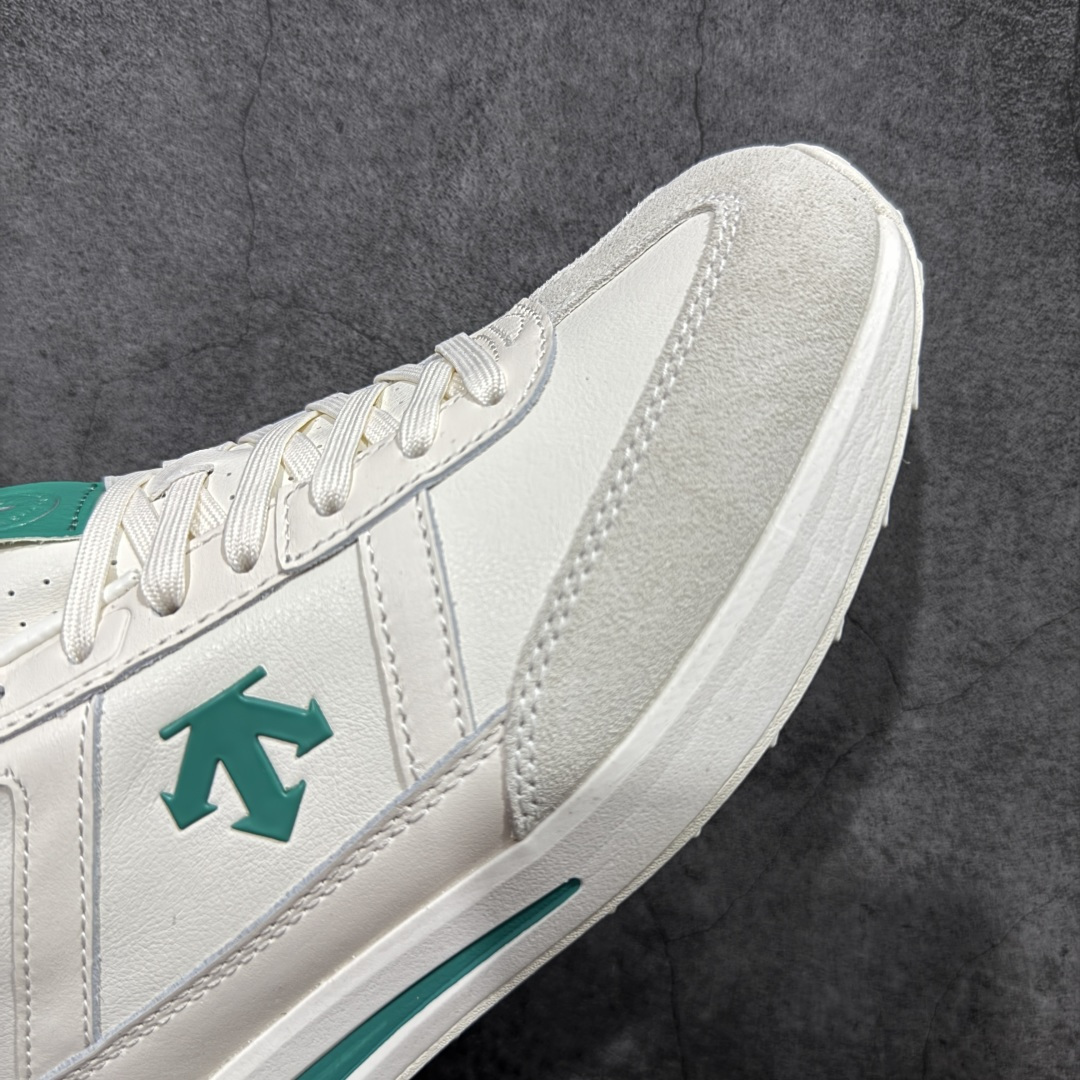 图片[6]-【纯原版】迪桑特DESCENTE Chron TRAINER 运动简约 低帮 生活休闲鞋 市面最优品质 区别市场版本 DESCENTE（迪桑特）创立于1935年，品牌名取自法语词汇，意为“滑降”。品牌箭头标识代表滑雪的三种技术“高速直线滑行”、“穿越”和“侧滑”，也寓意品牌在打造高端专业运动产品中不断追求完美的创新精神，致力于成为中国高端专业滑雪、综训、女子、铁人三项、高尔夫的第一品牌。 尺码：36 36.5 37 38 38.5 39 40 40.5 41 42 42.5 43 44 44.5 45-选品中心