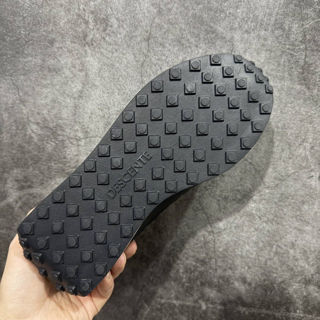 图片[9]-【纯原版】迪桑特DESCENTE Chron TRAINER 运动简约 低帮 生活休闲鞋 市面最优品质 区别市场版本 DESCENTE（迪桑特）创立于1935年，品牌名取自法语词汇，意为“滑降”。品牌箭头标识代表滑雪的三种技术“高速直线滑行”、“穿越”和“侧滑”，也寓意品牌在打造高端专业运动产品中不断追求完美的创新精神，致力于成为中国高端专业滑雪、综训、女子、铁人三项、高尔夫的第一品牌。 尺码：36 36.5 37 38 38.5 39 40 40.5 41 42 42.5 43 44 44.5 45-选品中心