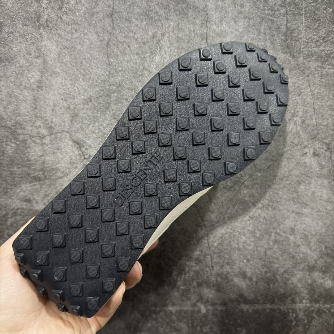 图片[9]-【纯原版】迪桑特DESCENTE Chron TRAINER 运动简约 低帮 生活休闲鞋 马年限定 市面最优品质 区别市场版本 DESCENTE（迪桑特）创立于1935年，品牌名取自法语词汇，意为“滑降”。品牌箭头标识代表滑雪的三种技术“高速直线滑行”、“穿越”和“侧滑”，也寓意品牌在打造高端专业运动产品中不断追求完美的创新精神，致力于成为中国高端专业滑雪、综训、女子、铁人三项、高尔夫的第一品牌。 尺码：36 36.5 37 38 38.5 39 40 40.5 41 42 42.5 43 44 44.5 45-选品中心