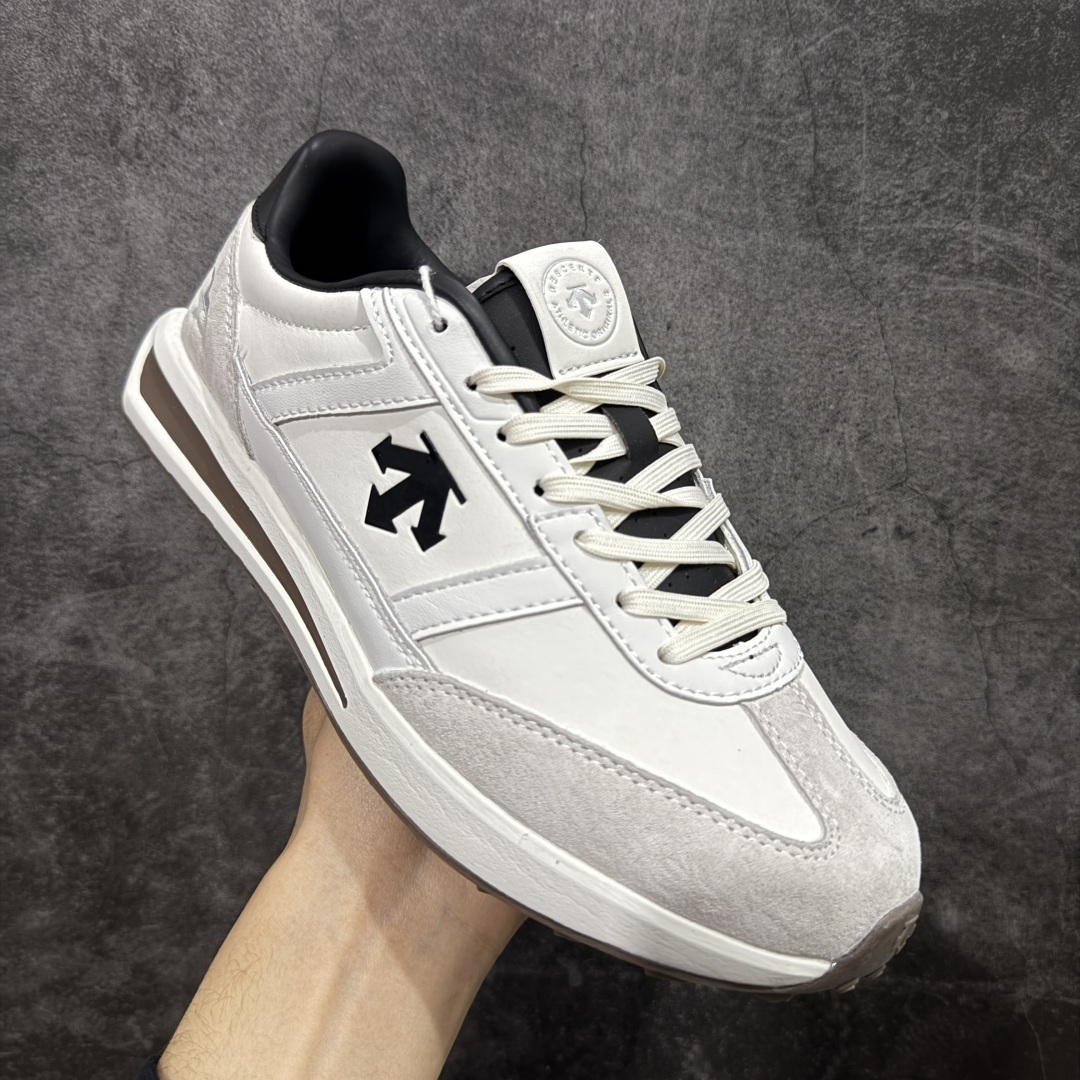 图片[3]-【纯原版】迪桑特DESCENTE Chron TRAINER 运动简约 低帮 生活休闲鞋 市面最优品质 区别市场版本 DESCENTE（迪桑特）创立于1935年，品牌名取自法语词汇，意为“滑降”。品牌箭头标识代表滑雪的三种技术“高速直线滑行”、“穿越”和“侧滑”，也寓意品牌在打造高端专业运动产品中不断追求完美的创新精神，致力于成为中国高端专业滑雪、综训、女子、铁人三项、高尔夫的第一品牌。 尺码：36 36.5 37 38 38.5 39 40 40.5 41 42 42.5 43 44 44.5 45-选品中心