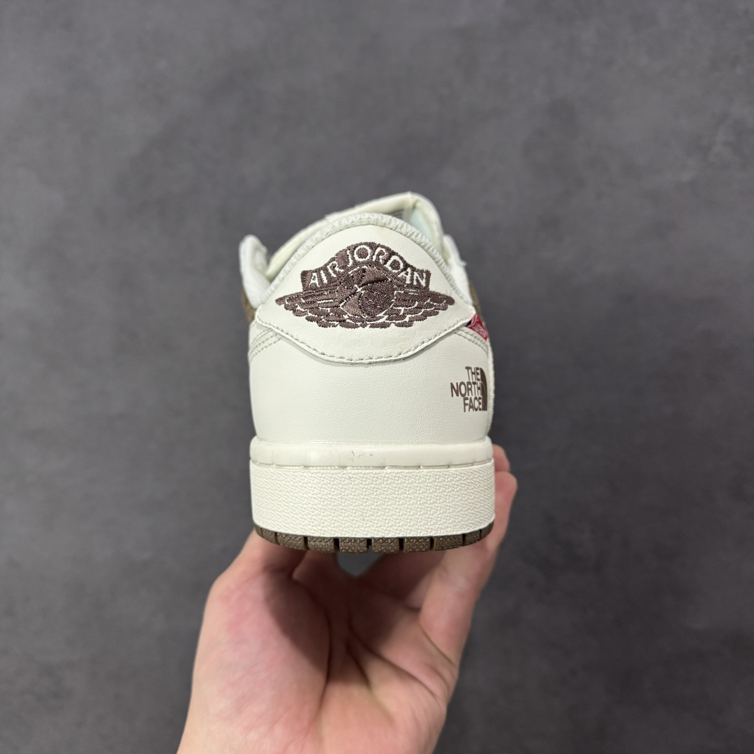 图片[4]-【定制版】Air Jordan 1 Low AJ1 乔1 北面倒钩 高端定制 低帮复古篮球鞋  #定制皮料 原厂3D打印 定制鞋盒 原楦原纸板 纯正空军版型 内置全掌气垫 货号：DM7866-129  尺码：36 36.5 37.5 38 38.5 39 40 40.5 41 42 42.5 43 44 44.5 45-选品中心