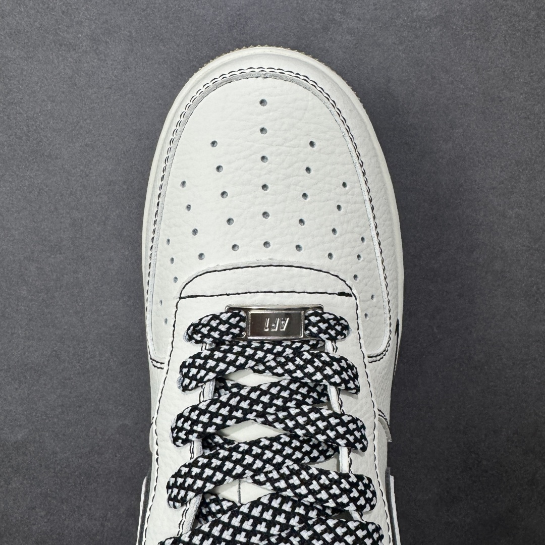 图片[8]-【定制版】Xc手绘风复古质感拉满 AIR FORCE 1 米白底色搭配黑色手绘线条，勾勒出复古随性的视觉效果，侧身Stüssy标识彰显联名身份，编织鞋带提升细节质感。Air Force 1经典鞋型搭载Air气垫，兼具复古造型与舒适脚感，是打造慵懒街头风的绝佳选择。 货号：MM3399-819 尺码：36 36.5 37.5 38 38.5 39 40 40.5 41 42 42.5 43 44 44.5 45-选品中心