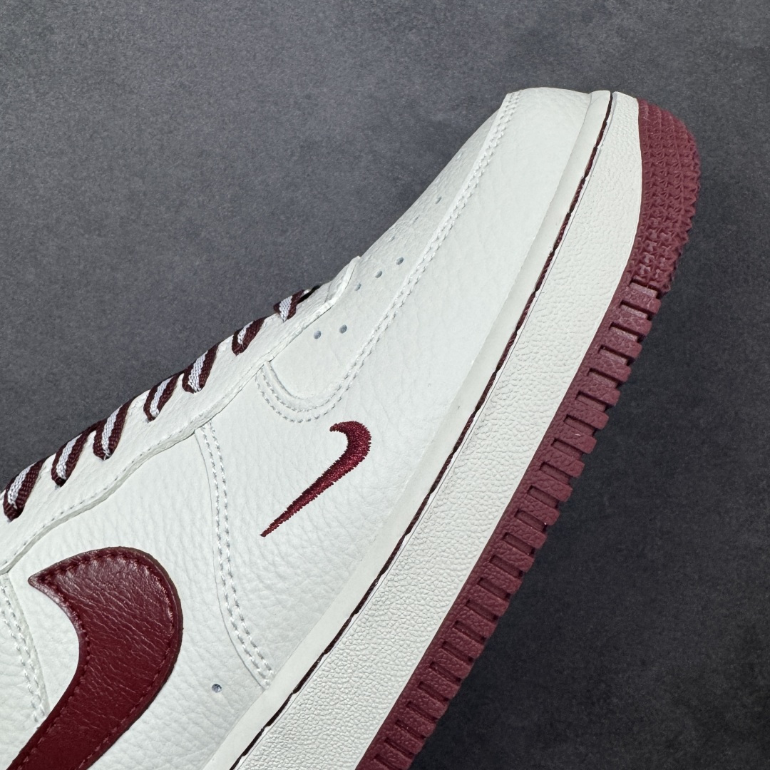 图片[5]-【定制版】NIke Air Force 1 \’07 Low “情人节限定–白韵红缘” 空军一号低帮 运动鞋 休闲鞋 折边针车 工艺难度大 原楦头原纸板 高端定制鞋盒 原厂鞋底 超高清洁度 细节完美 货号：NH0601-539 尺码：36 36.5 37.5 38 38.5 39 40 40.5 41 42 42.5 43 44 44.5 45-选品中心
