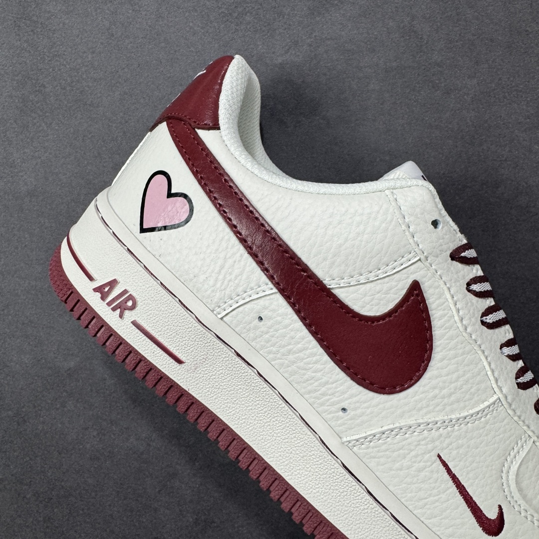 图片[6]-【定制版】NIke Air Force 1 \’07 Low “情人节限定–白韵红缘” 空军一号低帮 运动鞋 休闲鞋 折边针车 工艺难度大 原楦头原纸板 高端定制鞋盒 原厂鞋底 超高清洁度 细节完美 货号：NH0601-539 尺码：36 36.5 37.5 38 38.5 39 40 40.5 41 42 42.5 43 44 44.5 45-选品中心