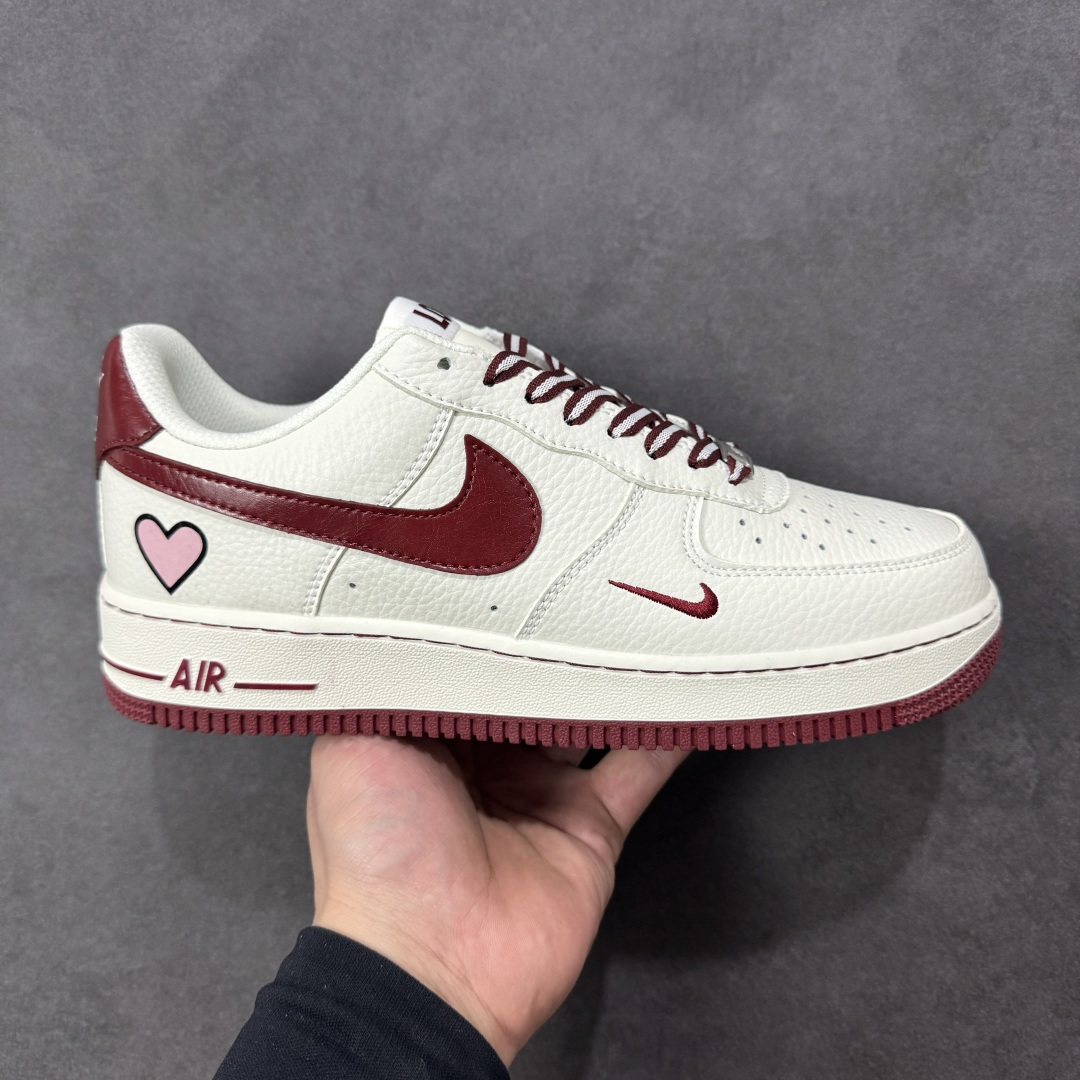 【定制版】NIke Air Force 1 \'07 Low “情人节限定--白韵红缘” 空军一号低帮 运动鞋 休闲鞋 折边针车 工艺难度大 原楦头原纸板 高端定制鞋盒 原厂鞋底 超高清洁度 细节完美 货号:NH0601-539 尺码:36 36.5 37.5 38 38.5 39 40 40.5 41 42 42.5 43 44 44.5 45-选品中心