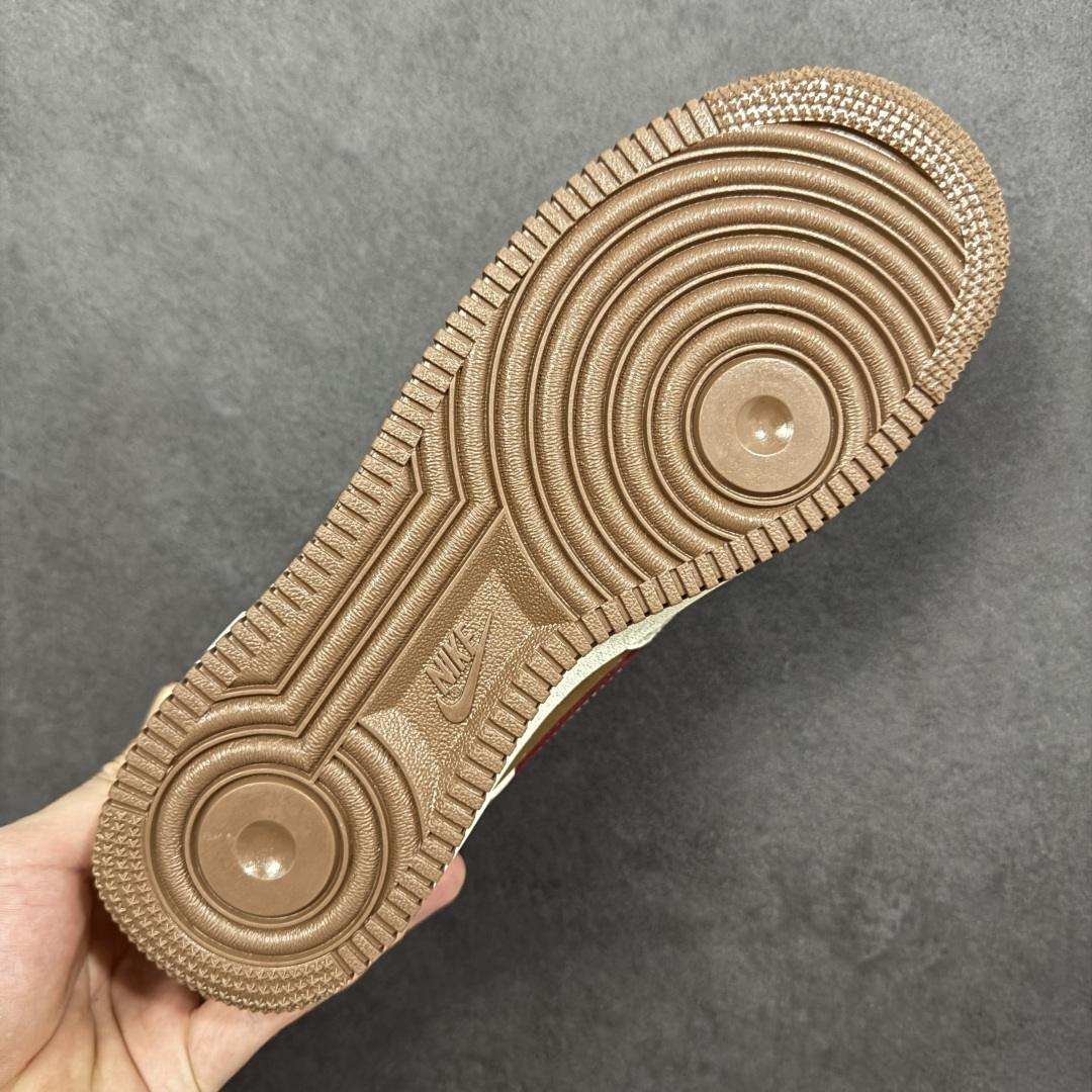 图片[9]-【定制版】Nike Air Force 1\’07 Low 马年限定联名 白棕铜钱风 空军一号低帮休闲板鞋  #原楦头原纸板 高端定制鞋盒 原厂鞋底 超高清洁度 细节完美 货号：DW8806-007  尺码：36 36.5 37.5 38 38.5 39 40 40.5 41 42 42.5 43 44 44.5 45-选品中心