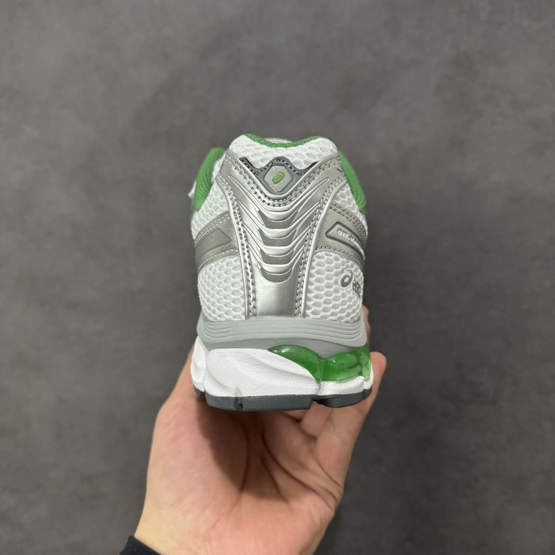 图片[4]-【公司级】AsicsGel-Kayano 12.1 亚瑟士运动休闲透气专业跑鞋 提供出众的稳定性与缓冲 此种置于中底内部的自适应发泡材料 可在每一次冲击后帮助足弓重新定位 强化迈步时的支撑性中底处的另一项升级为FFBLASTTM PLUSECO缓冲科技 此种材料含有约24%的生物基成分 可在每一步中创造绵柔的触地脚感PureGELM科技位干鞋跟底部 柔软度比标准GELM科技高65% 为长跑训练者带来令人惊奇的运动顺畅感 货号： 1203A759-100 尺码： 36 36.5 37.5 38 38.5 39 40 40.5 41.5 42 42.5 43.5 44 45 46-选品中心