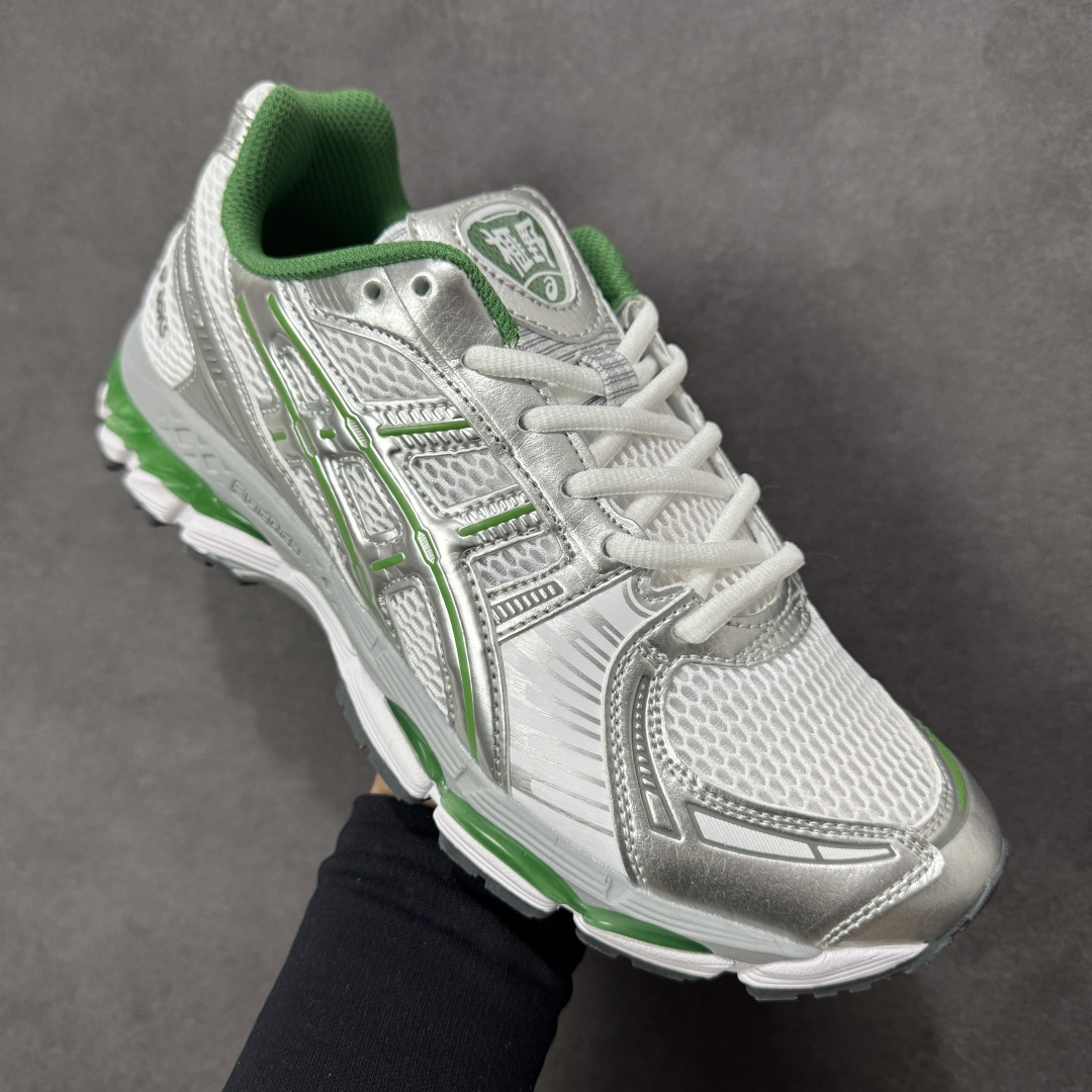 图片[3]-【公司级】AsicsGel-Kayano 12.1 亚瑟士运动休闲透气专业跑鞋 提供出众的稳定性与缓冲 此种置于中底内部的自适应发泡材料 可在每一次冲击后帮助足弓重新定位 强化迈步时的支撑性中底处的另一项升级为FFBLASTTM PLUSECO缓冲科技 此种材料含有约24%的生物基成分 可在每一步中创造绵柔的触地脚感PureGELM科技位干鞋跟底部 柔软度比标准GELM科技高65% 为长跑训练者带来令人惊奇的运动顺畅感 货号： 1203A759-100 尺码： 36 36.5 37.5 38 38.5 39 40 40.5 41.5 42 42.5 43.5 44 45 46-选品中心