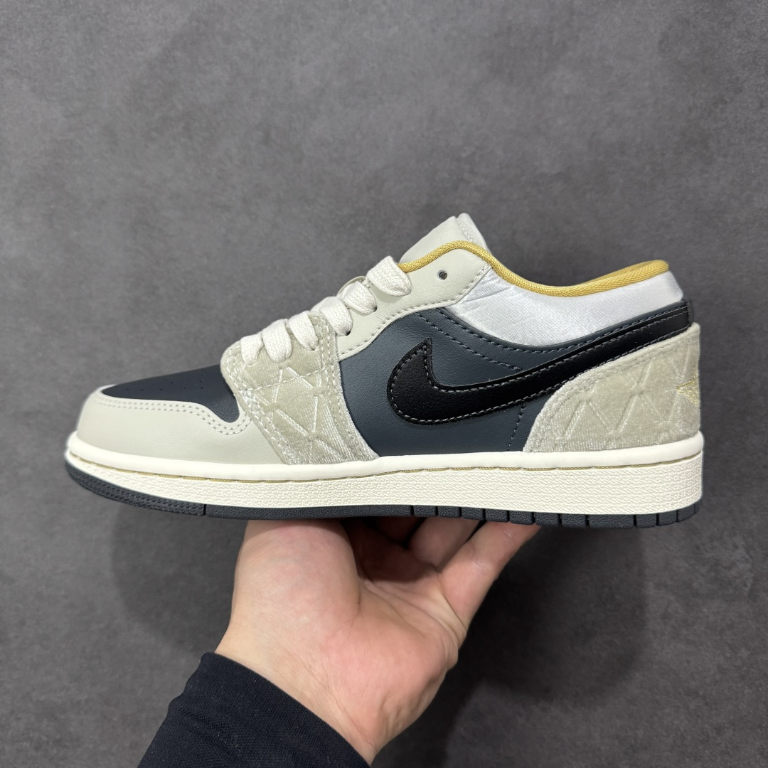 图片[2]-【H11版本】耐克Nike Air Jordan 1 AJ1经典复古经典低帮百搭文化篮球鞋 DV1762-001 公司级真标半码制#原档案原数据开发版型#采用荔枝纹头层皮革鞋面材质#原厂立体填充鞋舌海绵#中底注胶孔及缜密中底拉帮工艺#原数据开发模具大底 尺码：35.5 36 36.5 37.5 38 38.5 39 40 40.5 41 42 42.5 43 44 44.5 45 46 47.5 编码：H11B250260-选品中心