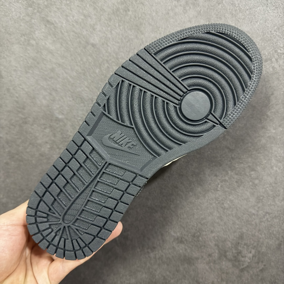 图片[9]-【H11版本】耐克Nike Air Jordan 1 AJ1经典复古经典低帮百搭文化篮球鞋 DV1762-001 公司级真标半码制#原档案原数据开发版型#采用荔枝纹头层皮革鞋面材质#原厂立体填充鞋舌海绵#中底注胶孔及缜密中底拉帮工艺#原数据开发模具大底 尺码：35.5 36 36.5 37.5 38 38.5 39 40 40.5 41 42 42.5 43 44 44.5 45 46 47.5 编码：H11B250260-选品中心