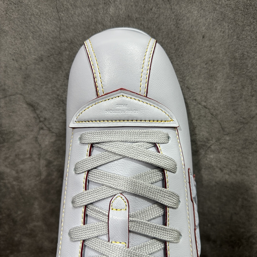 图片[5]-【YS纯原】莞产顶级 大厂出品 品控稳定 LOUIS VUITTON × NIGO 联名款 Buttersoft FW25 牛皮革 / 羊皮革 · 压纹 · 系带圆头 · 低帮 ✦ LV × Nigo 联名 FW25 最新 Buttersoft 系列 ✦ 菲董操刀设计，阿甘鞋轮廓融合面包鞋风格 ✦ 鞋型饱满但比例克制，上脚呈现慵懒高级感 ✦ 厚鞋舌＋宽鞋带结构 ✦ 鞋面采用头层牛皮＋羊皮革压纹 ✦ 皮质细腻，纹理自然，耐看耐穿 ✦ 鞋底为原版开模防滑 TPU 大底 ✦ 全系列暴力拆借 原版开发 ✦ 结构、比例与用料统一度高 尺码：35–45-选品中心