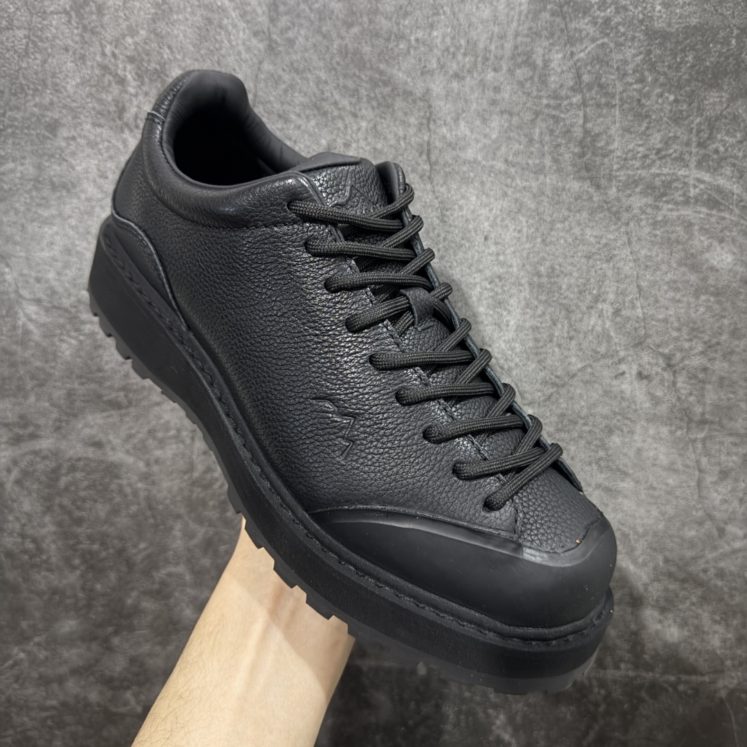 图片[3]-【莞产G版】UMMCOR 新潮派系列低帮系带户外徒步登山运动鞋 广东原厂代工出品 采用Diemme原楦型开发纸版 固色头层牛皮鞋面材质(内里搭载细腻头层牛皮) 环抱式防剐蹭硫化橡胶片组合，国标顶级防滑耐磨橡胶大底 尺码：39 40 41 42 43 44 45-选品中心