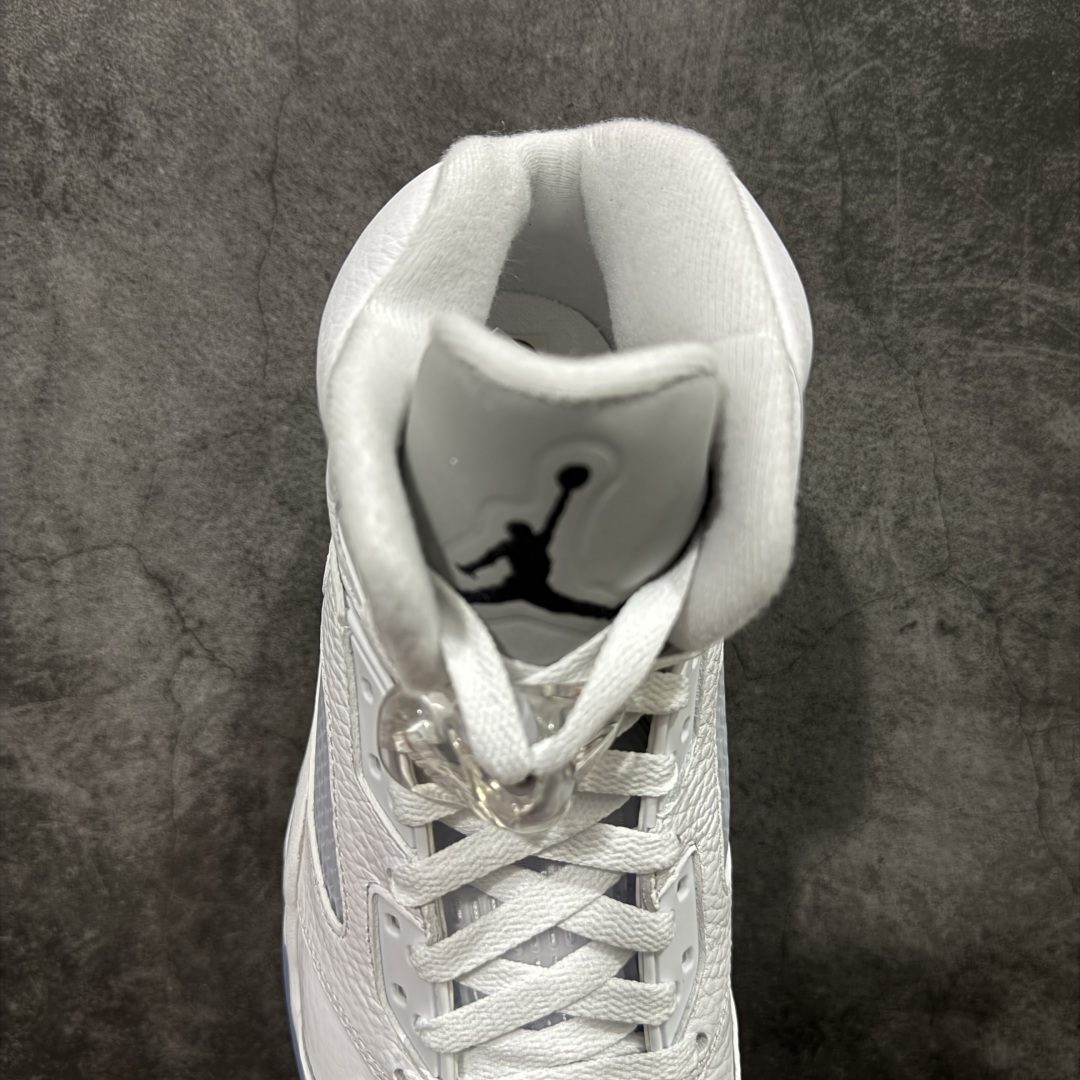 图片[8]-【GX纯原】Air Jordan 5 AJ5 “复刻白银” HQ7978-103 原厂材料 原厂模具 原厂楦头 市场正确版本 区分错版 国内一线大厂出品 匠心打造 原厂皮料原厂数据 全新纸板 模具打造 外贸 平台高端零售专供品质 品质毋庸置疑 一眼正品既视感 细节均已解码 尺码：40 40.5 41 42 42.5 43 44 44.5 45 46 47.5 48.5-选品中心